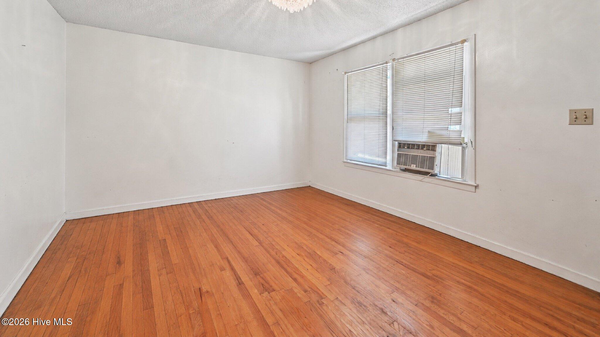 2540 Rosewood Drive Property Photo 8