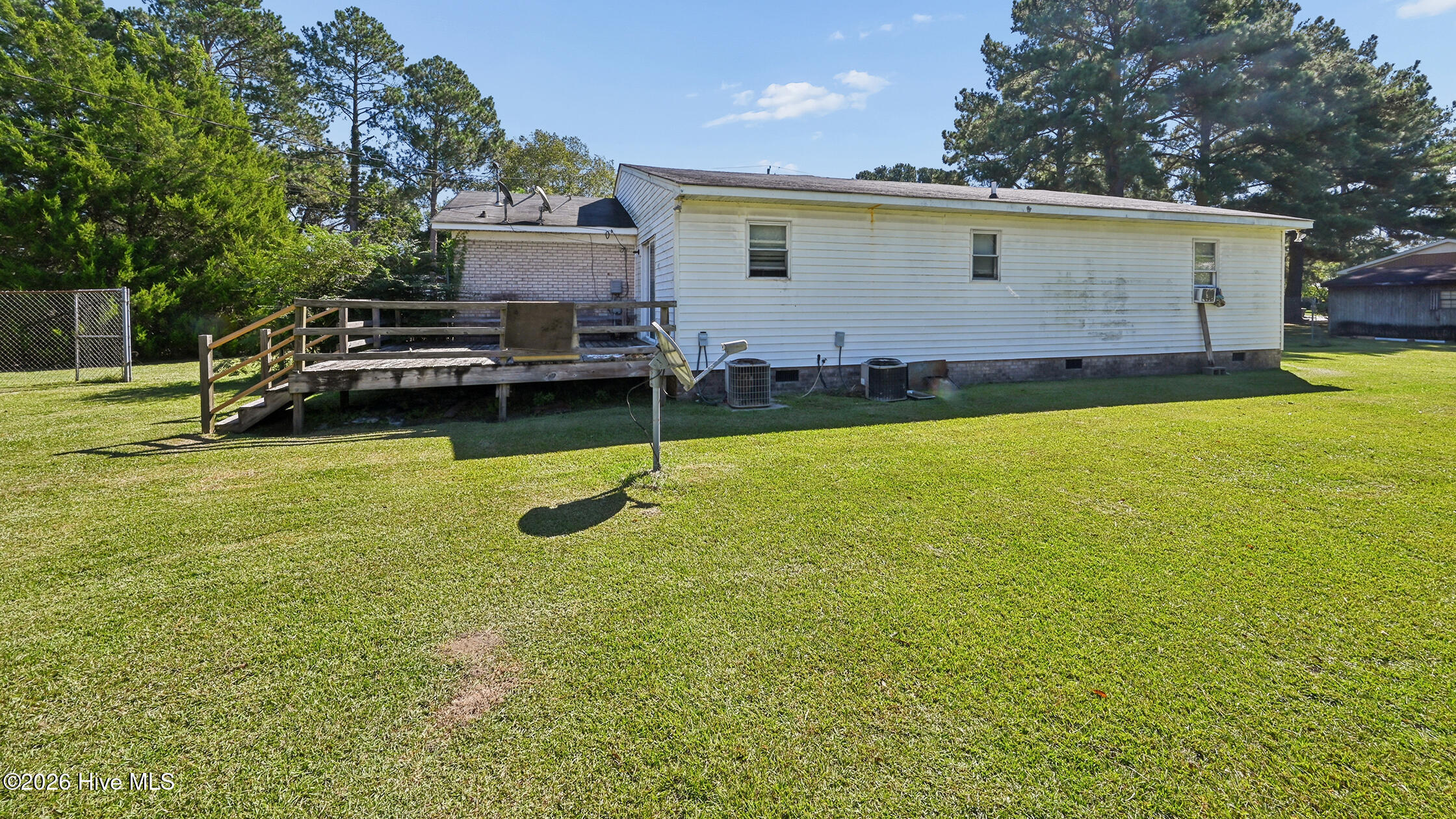 2540 Rosewood Drive Property Photo 9