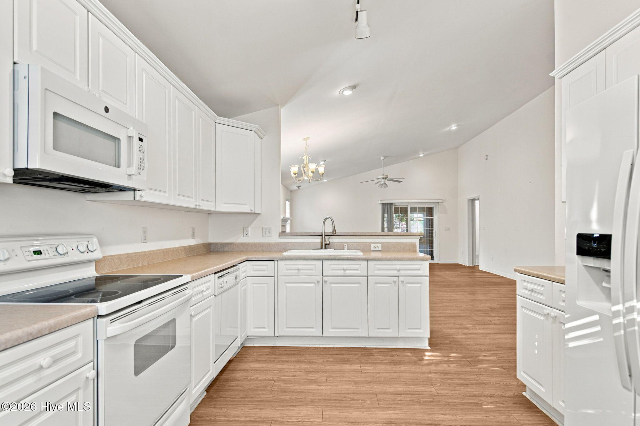 4940 Coronado Drive Property Photo 15