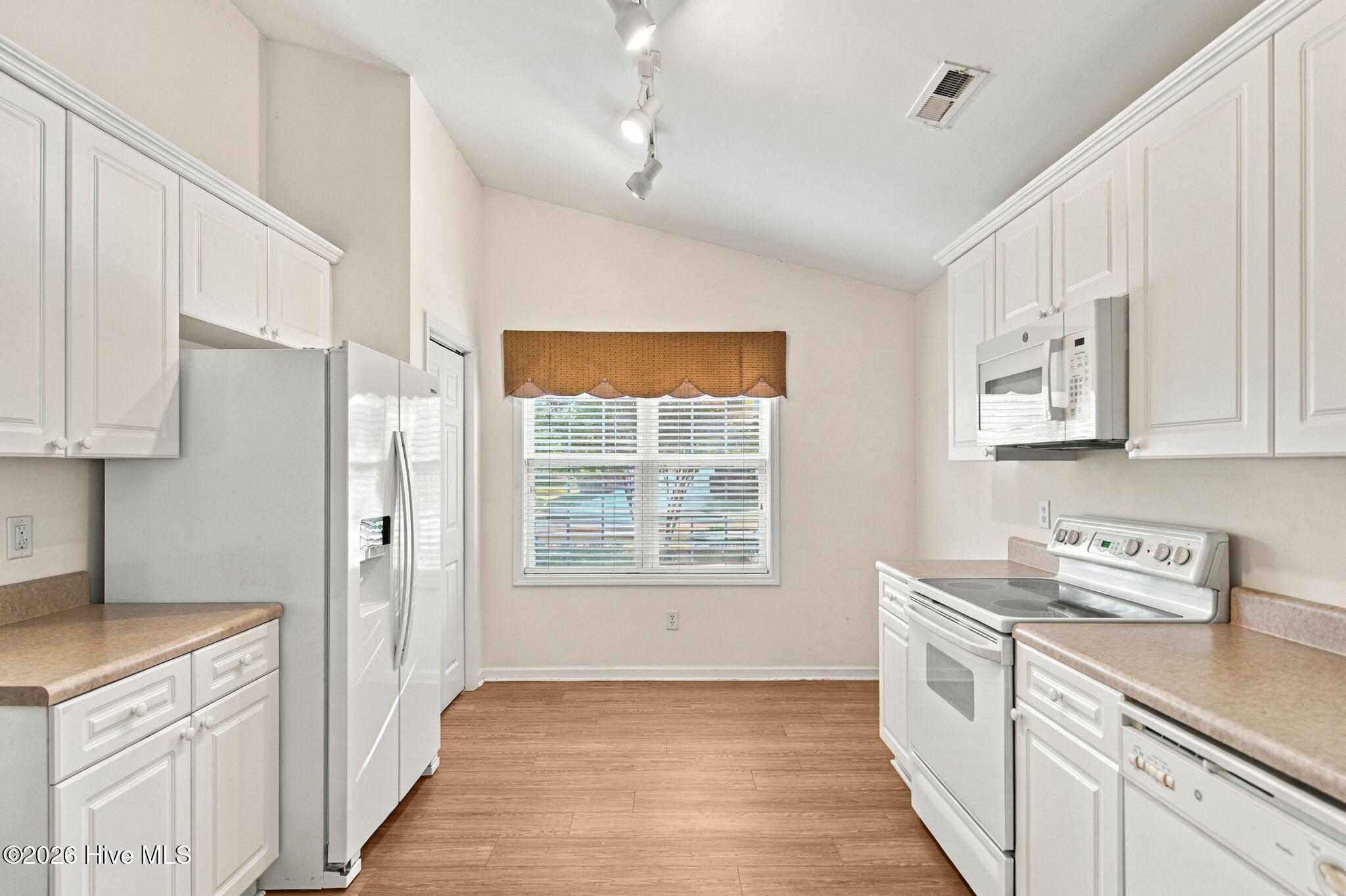 4940 Coronado Drive Property Photo 17