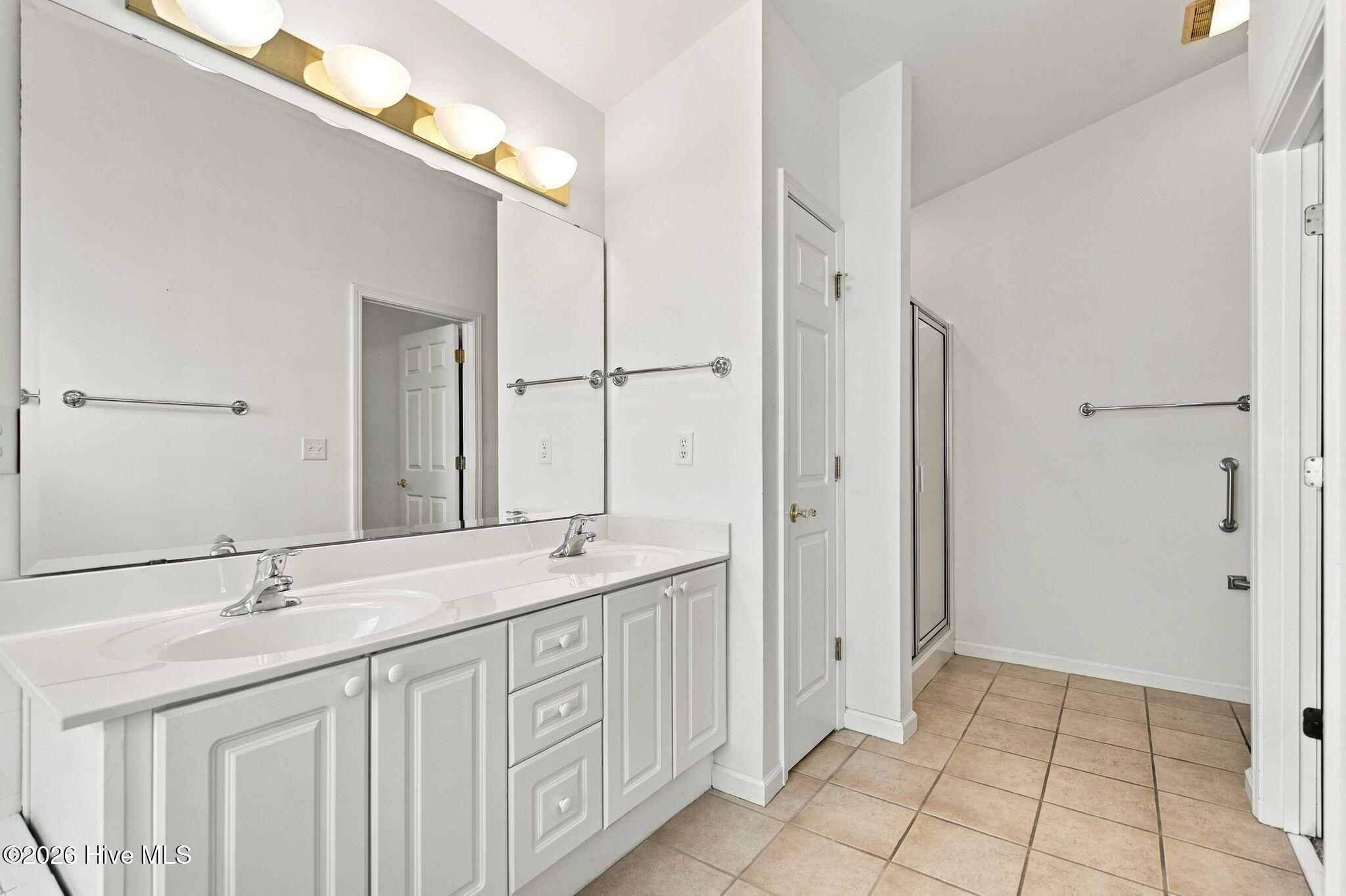 4940 Coronado Drive Property Photo 24