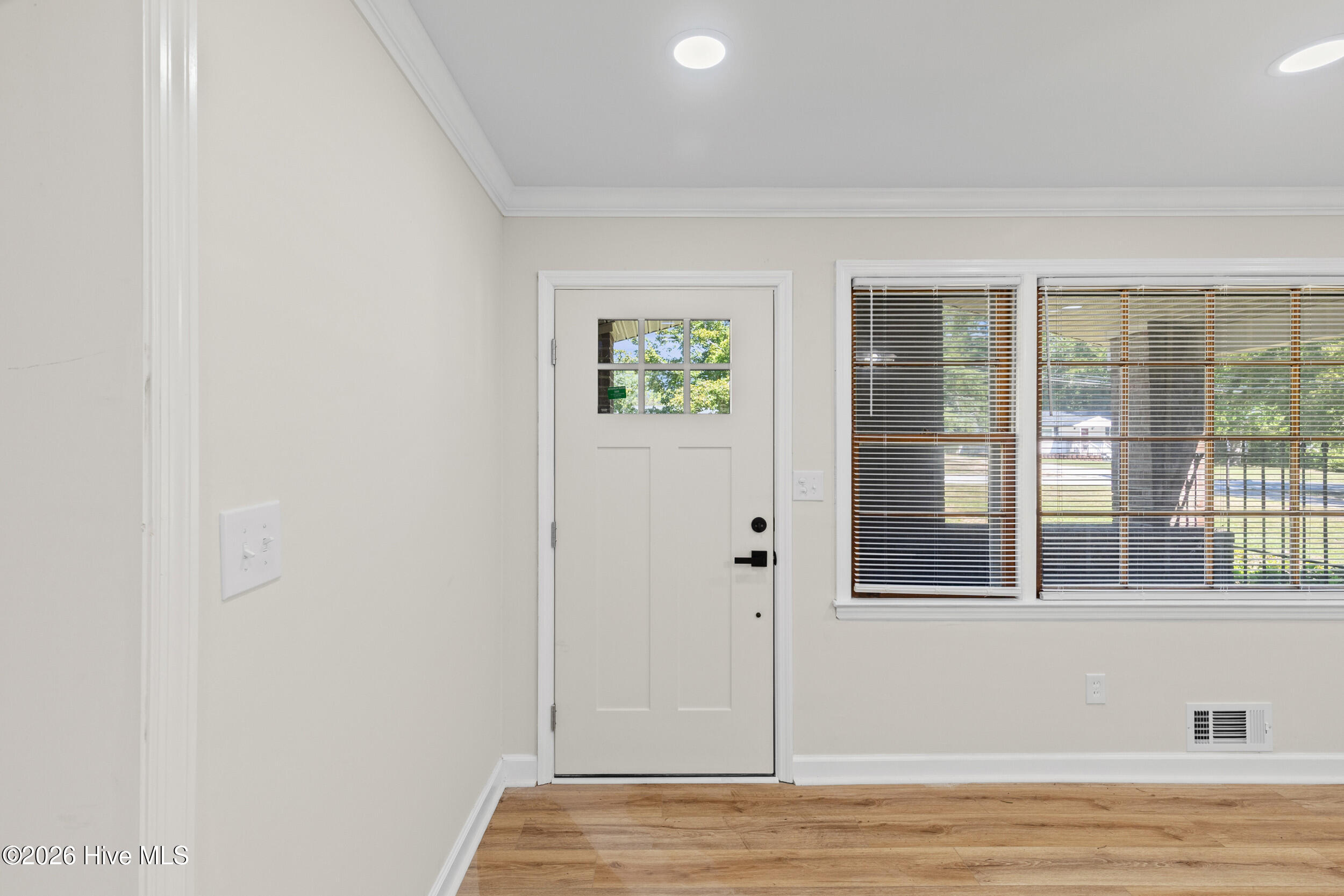2154 Silverdale Road Property Photo 3