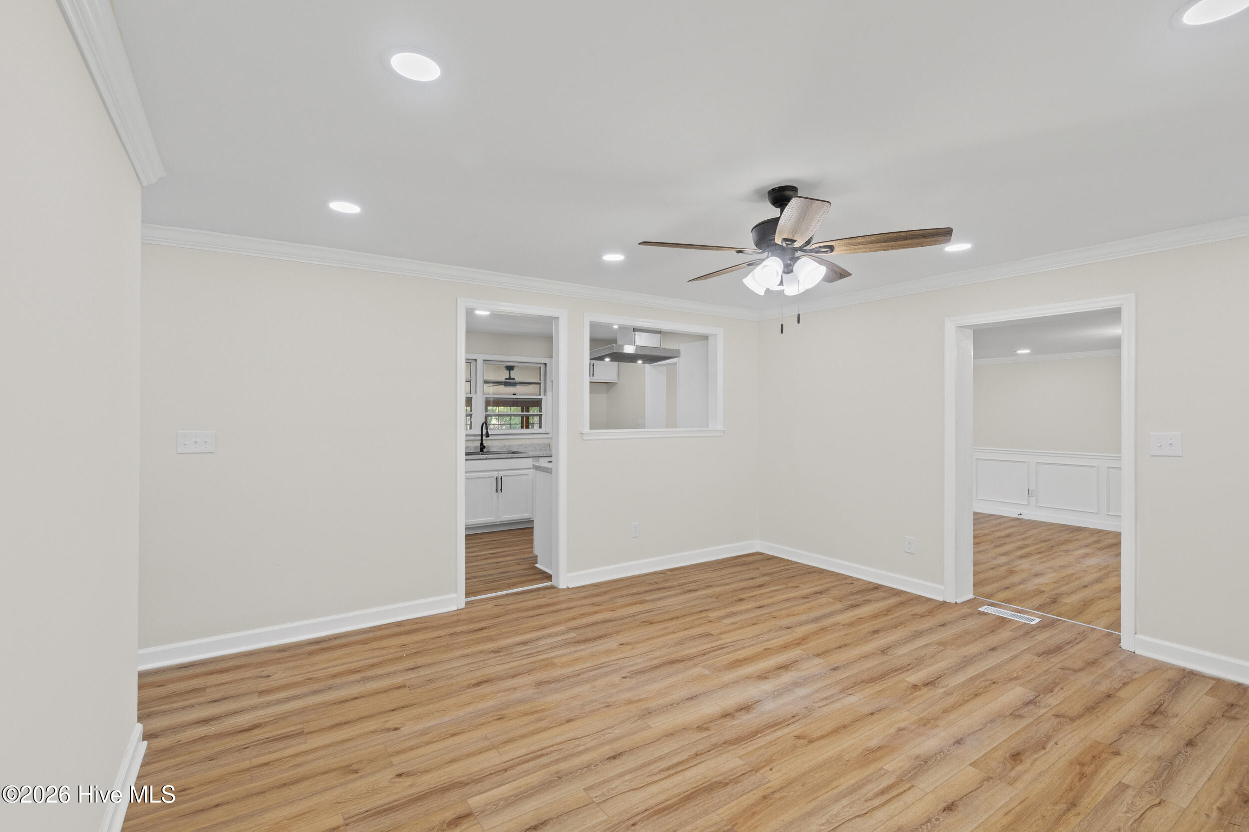 2154 Silverdale Road Property Photo 6