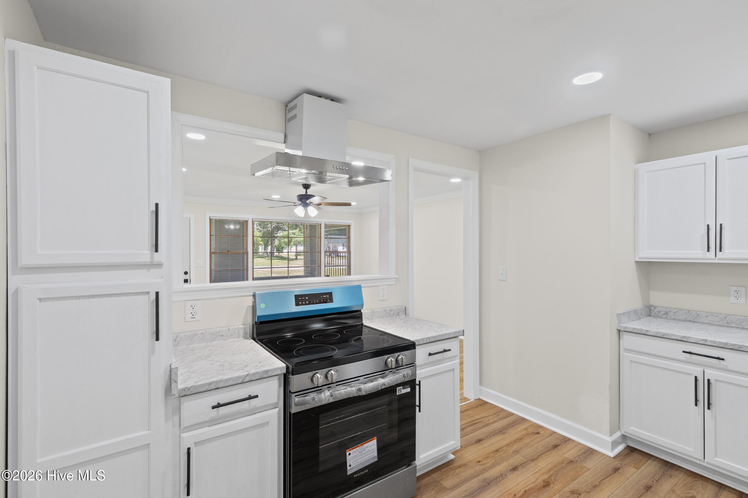 2154 Silverdale Road Property Photo 11