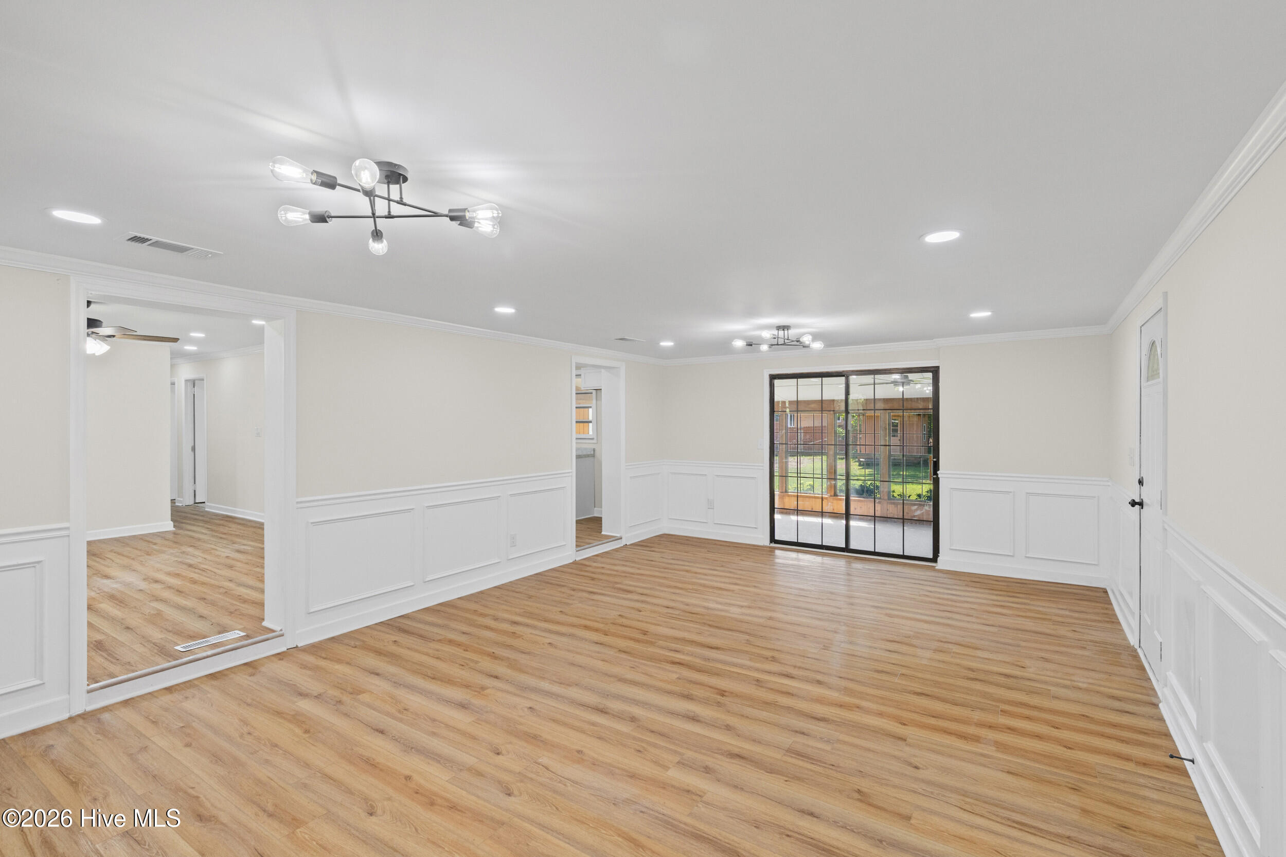 2154 Silverdale Road Property Photo 15