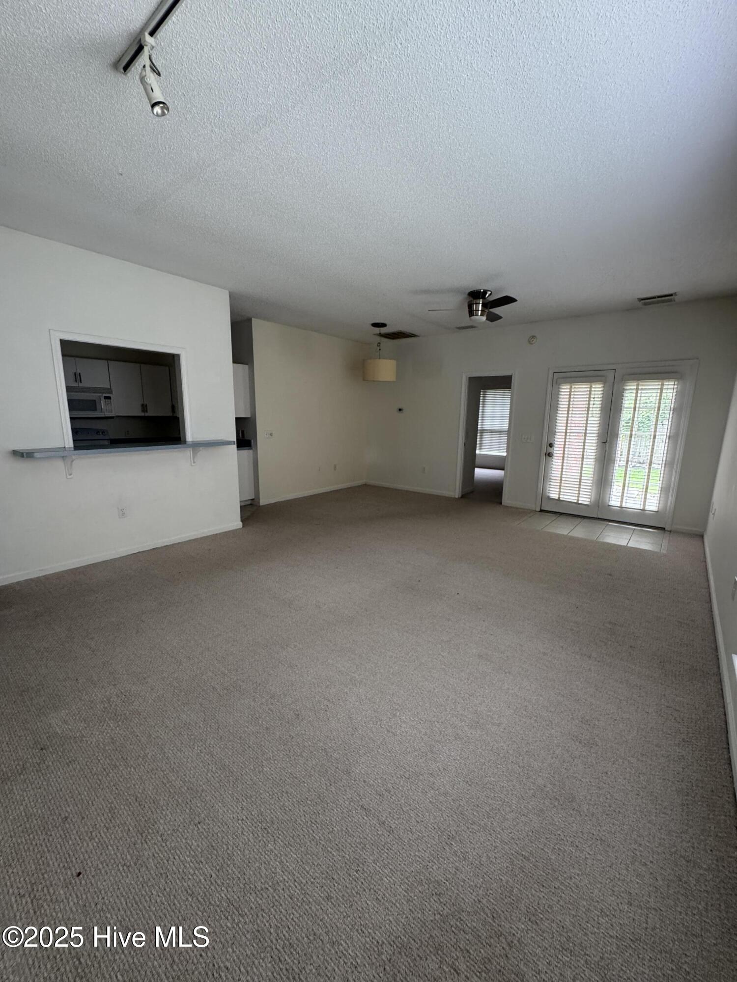 1600 Sturdivant Drive Apt 37 Property Photo 5