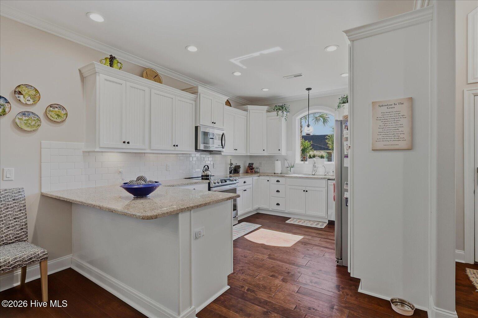 8309 Oak Abbey Trail Ne Property Photo 8