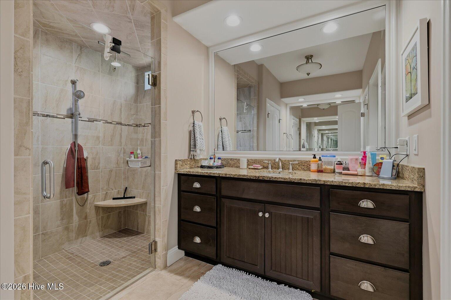 8309 Oak Abbey Trail Ne Property Photo 28
