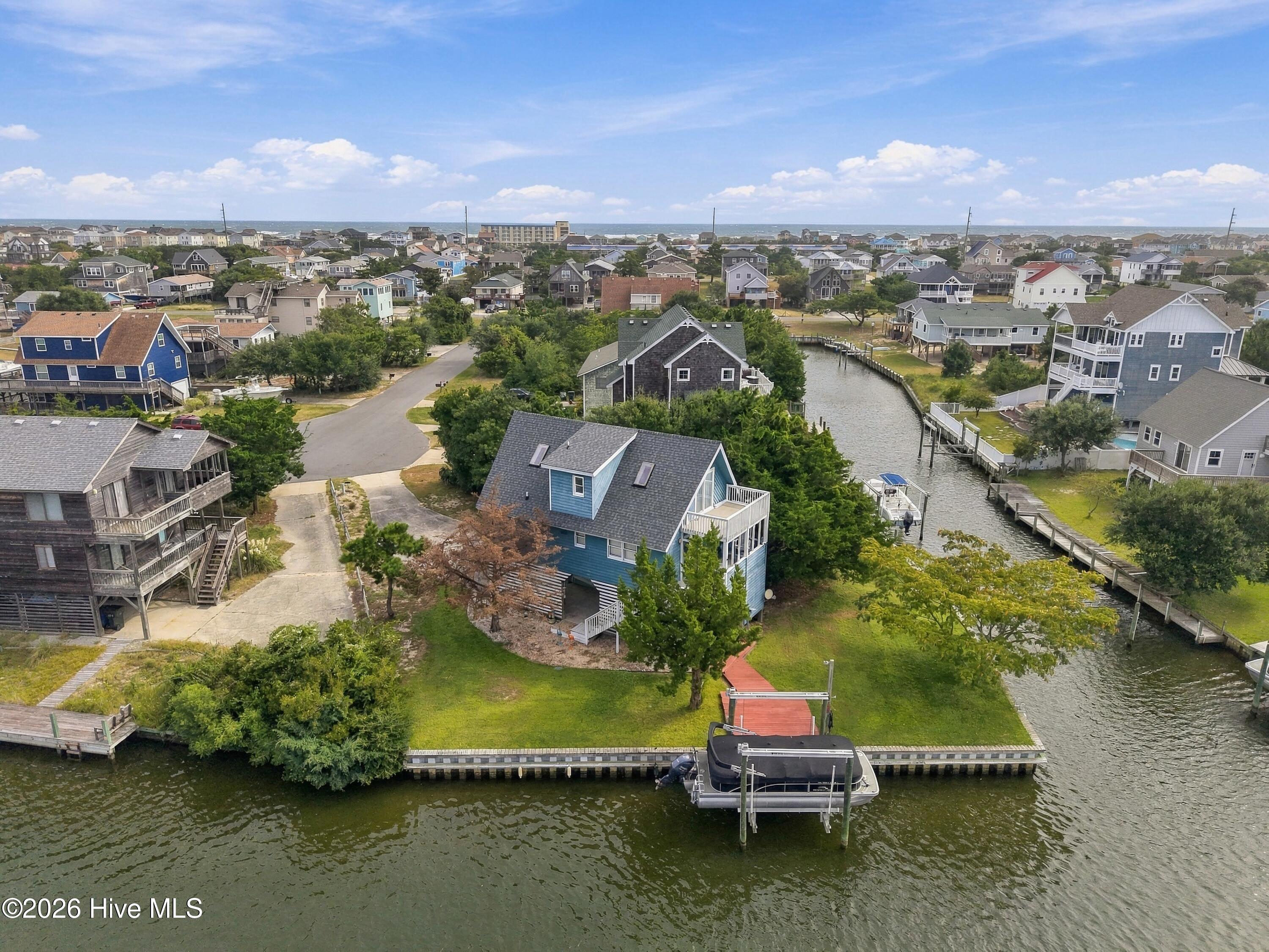 213 W Amberjack Court Property Photo 6