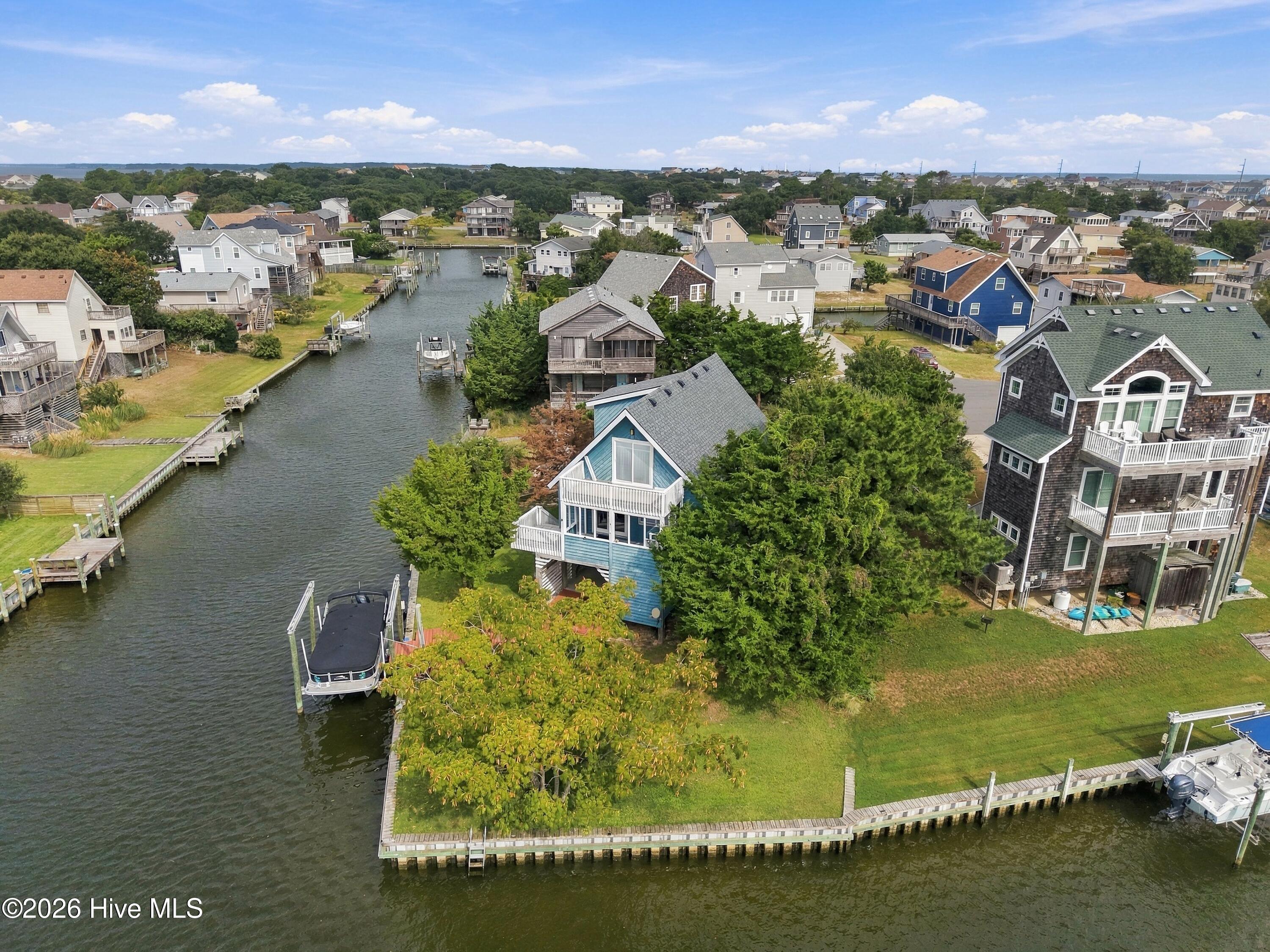 213 W Amberjack Court Property Photo 8