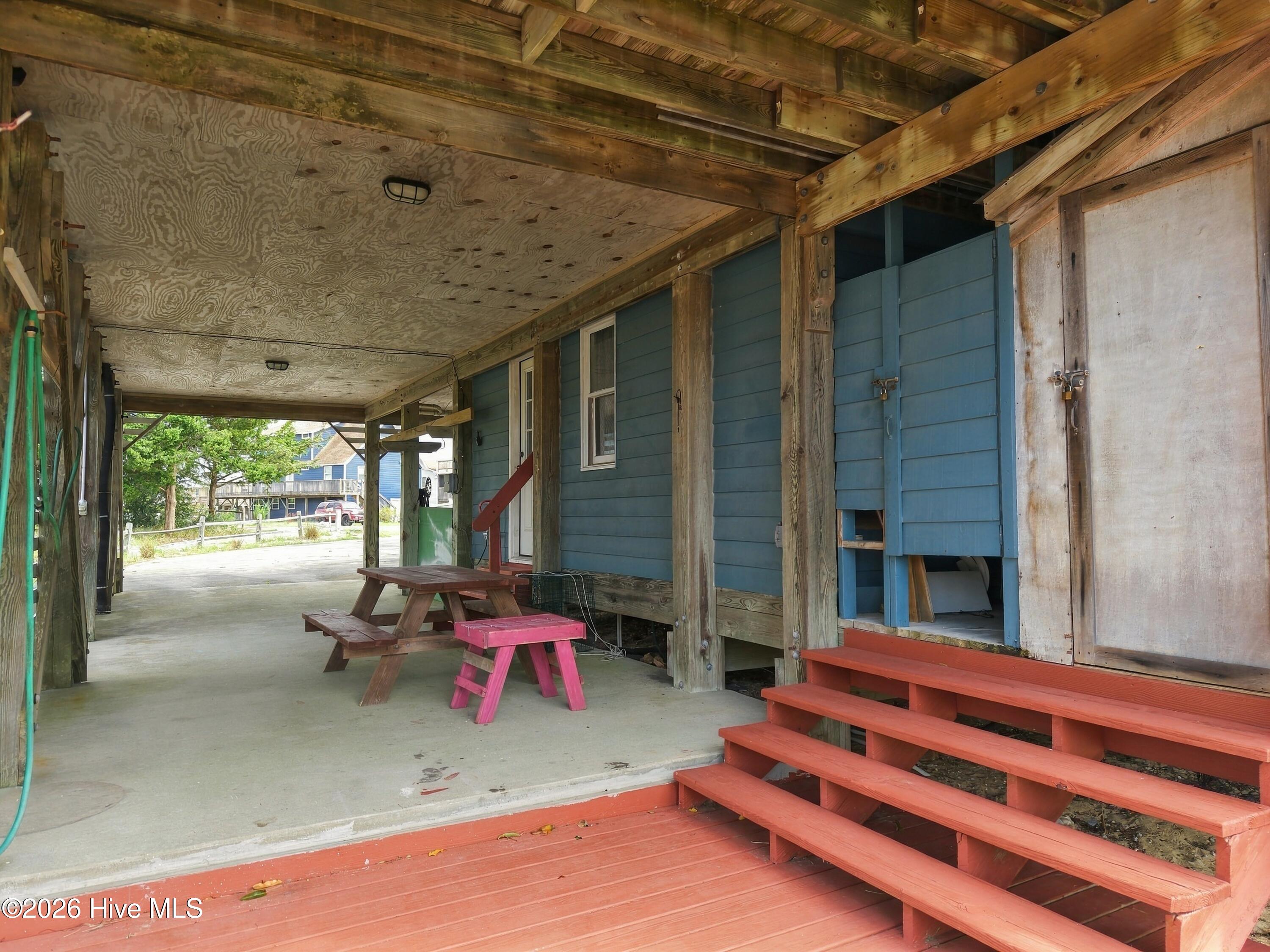 213 W Amberjack Court Property Photo 16