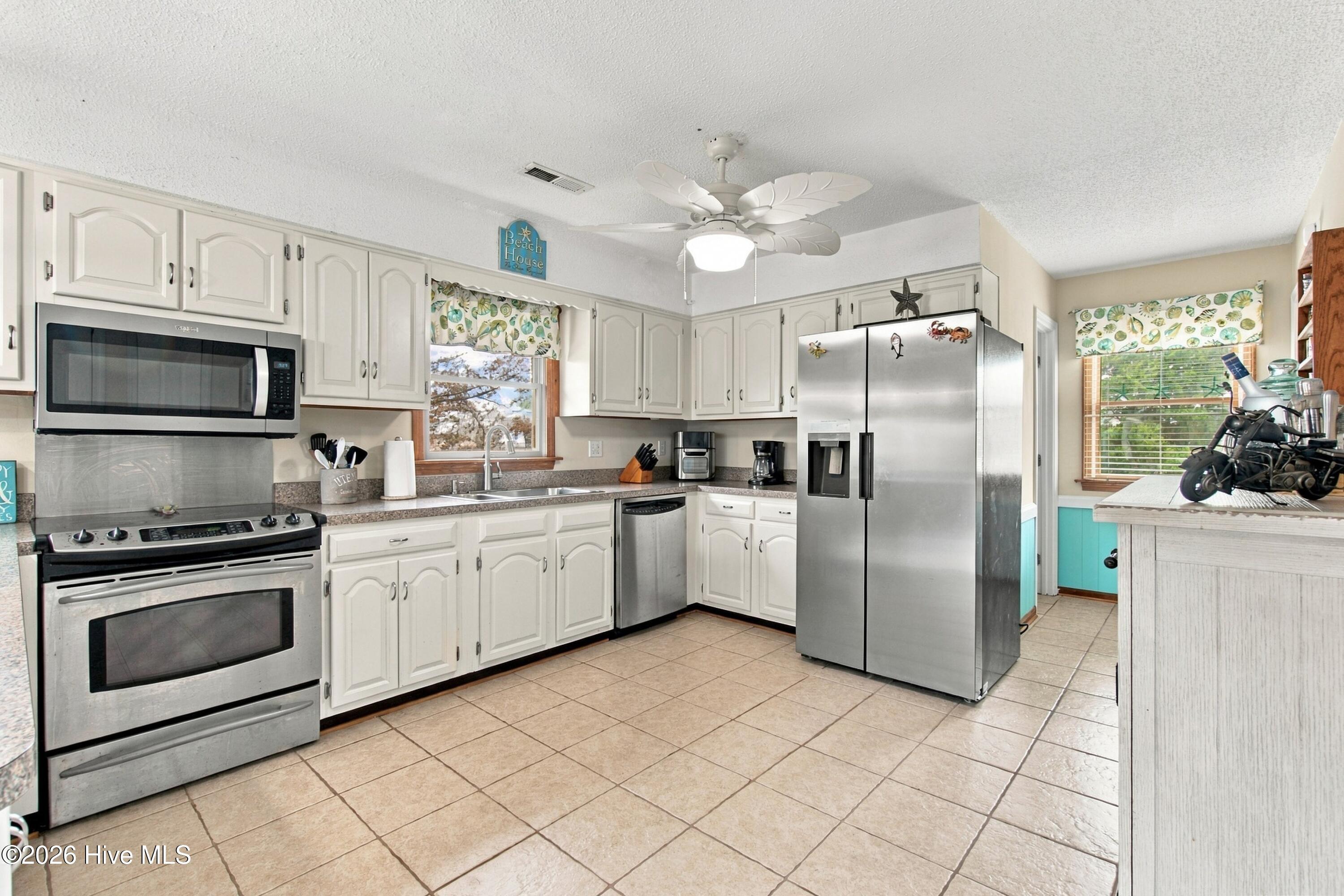213 W Amberjack Court Property Photo 22