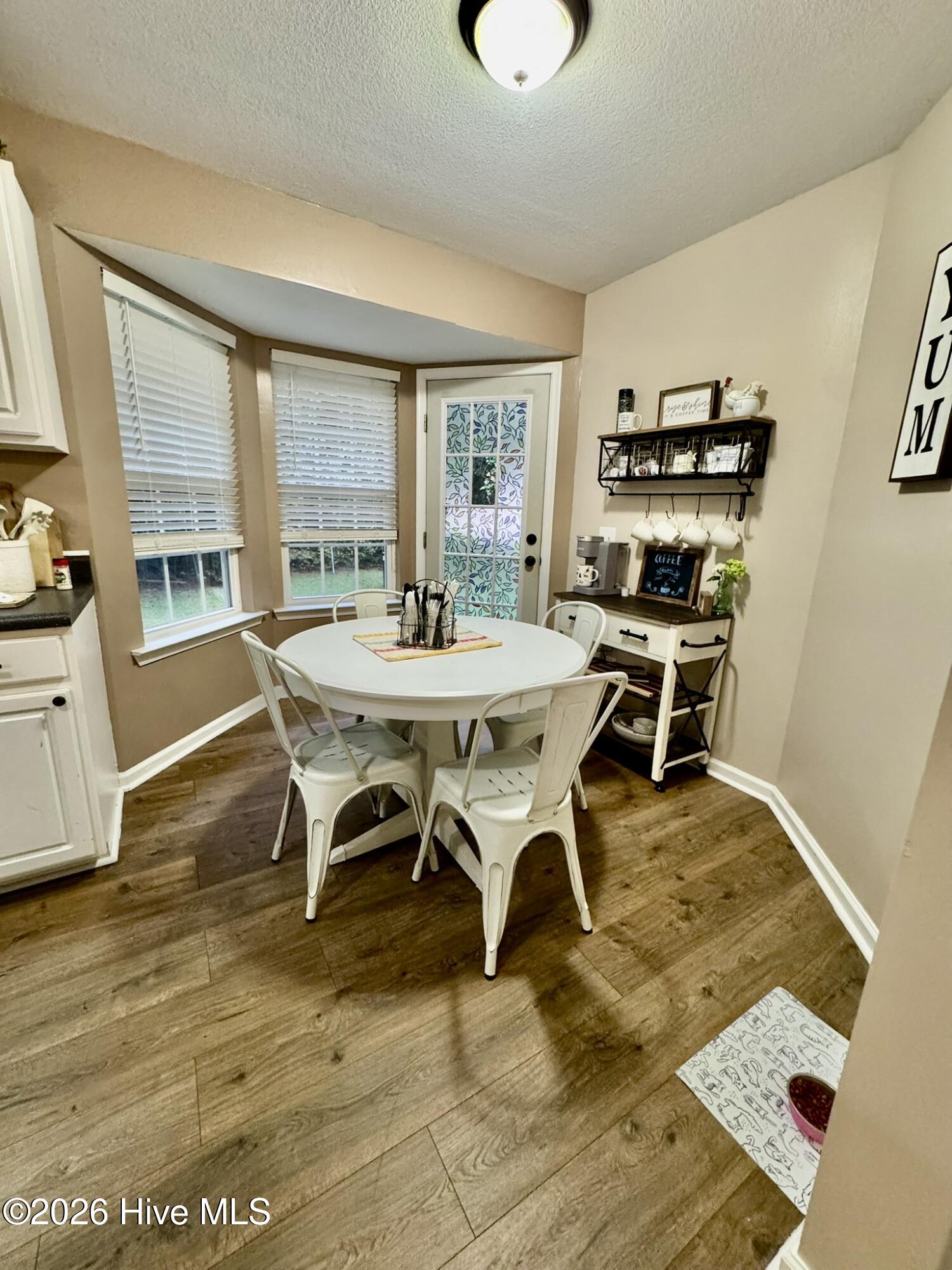 305 Klamath Trail Property Photo 12