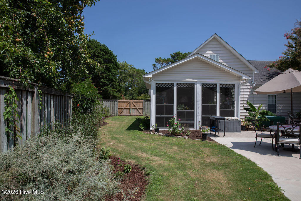 6600 Dorrington Drive Property Photo 25