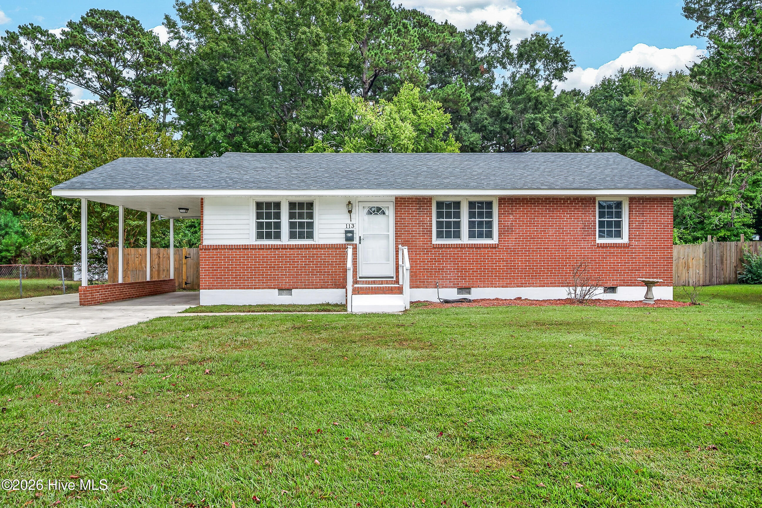113 Cole Drive Property Photo 1