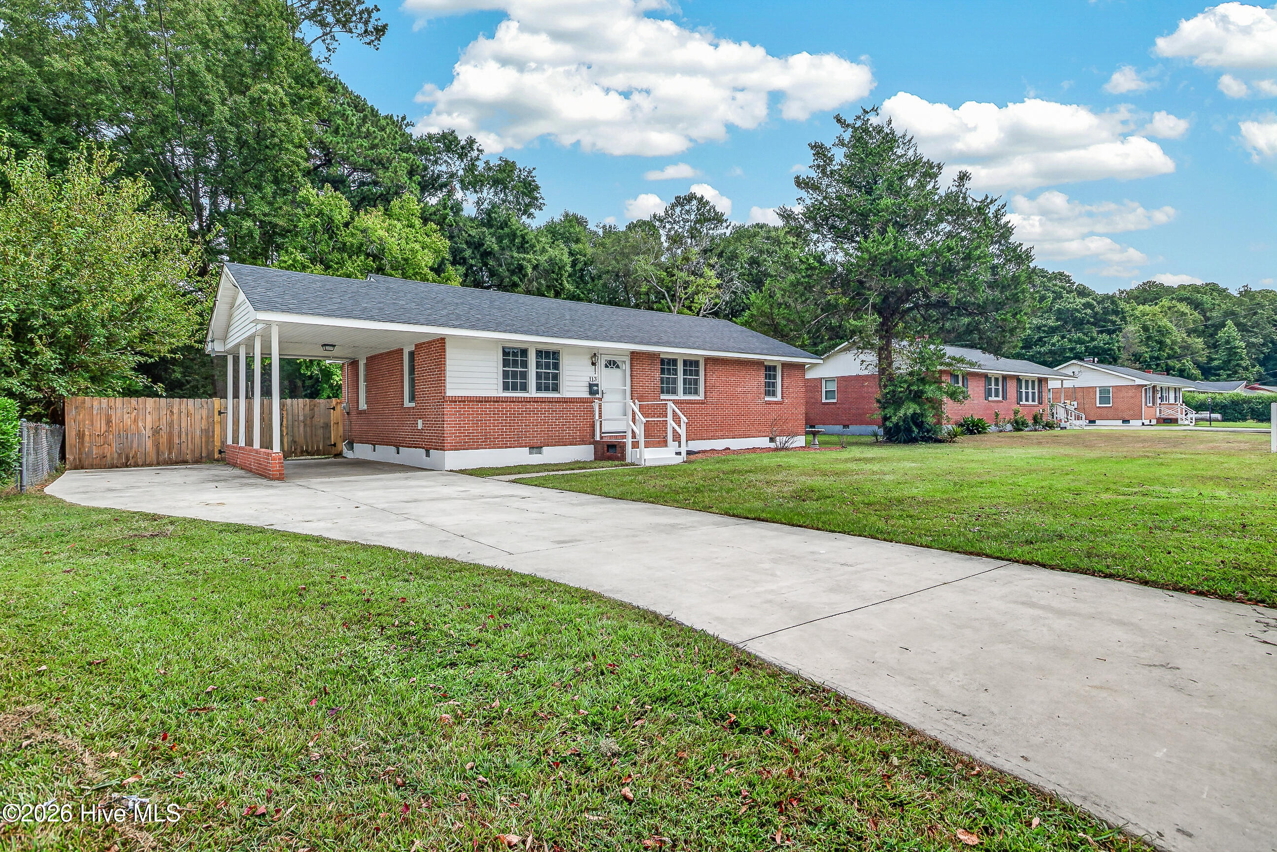 113 Cole Drive Property Photo 3