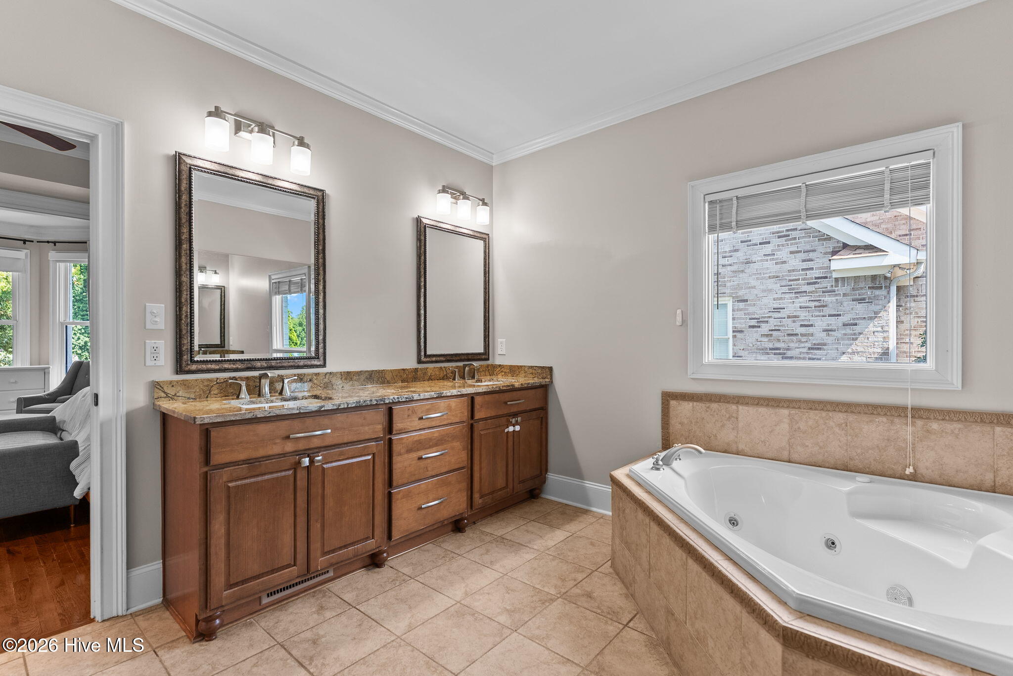 441 E Shoreline Drive Property Photo 24