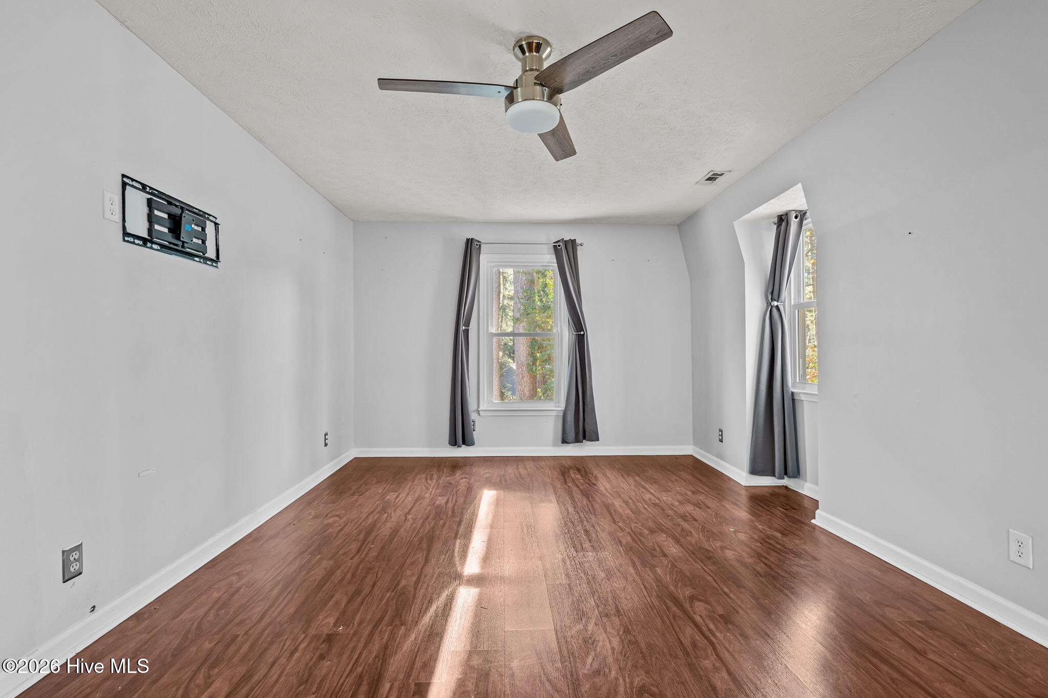 215 Canterbury Road Property Photo 34