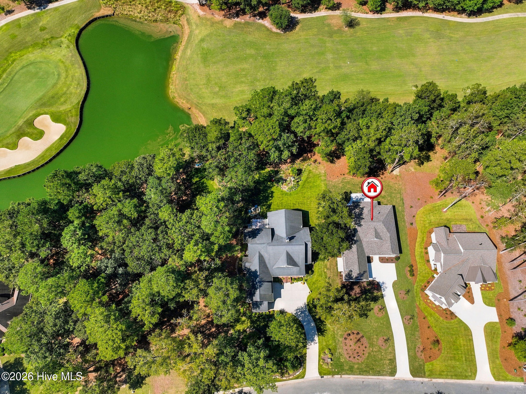 212 E Winding Way Property Photo 3