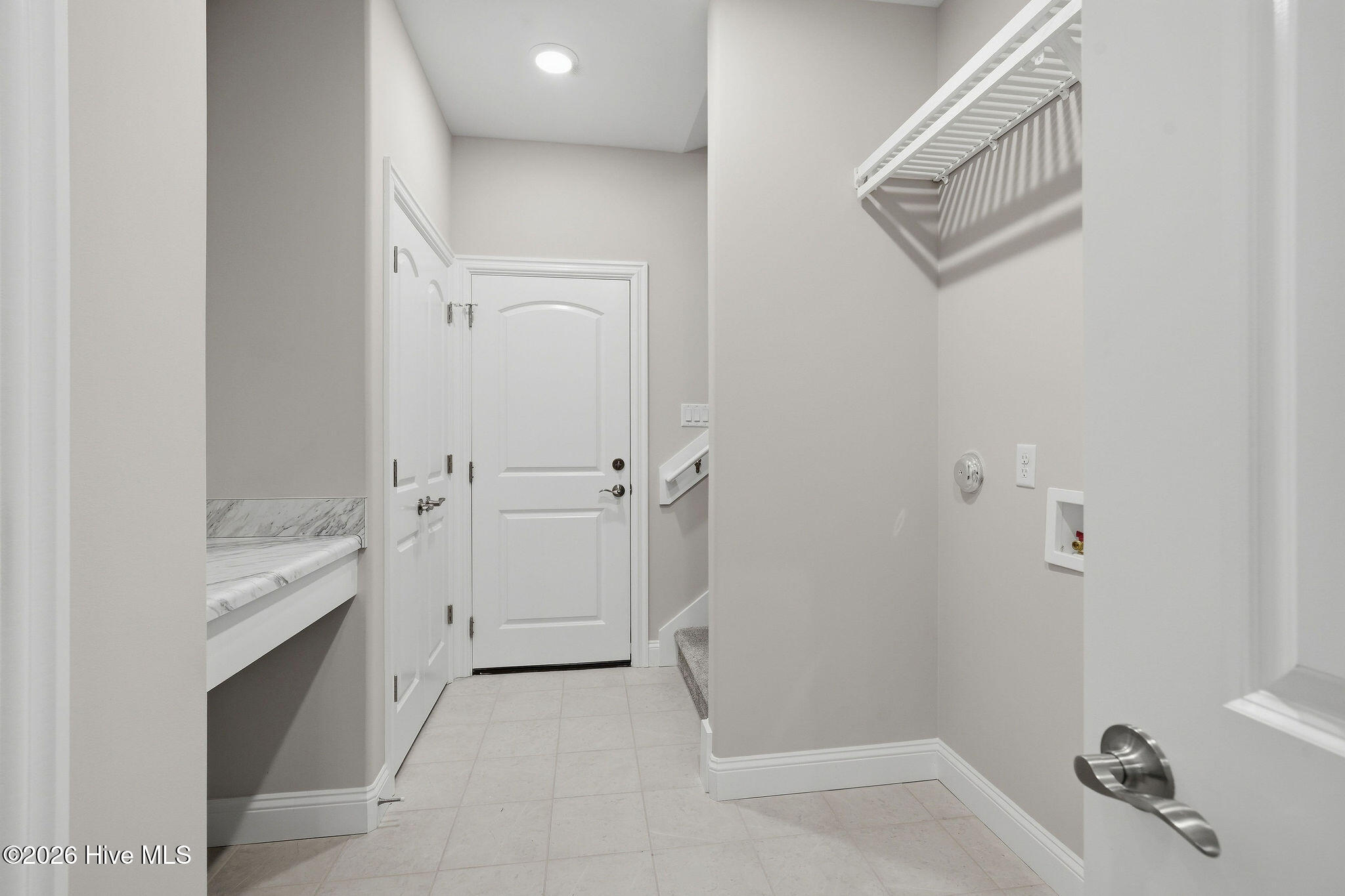 212 E Winding Way Property Photo 47