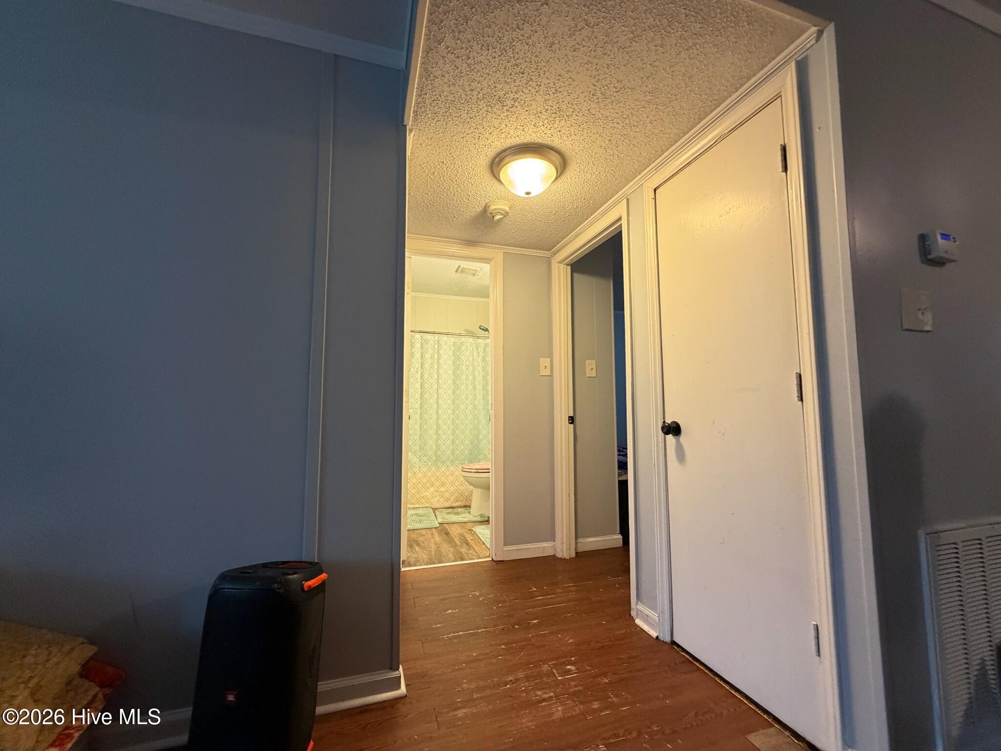 108 Ravenwood Drive Property Photo 5