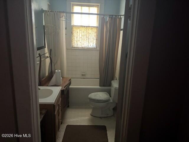303 S Main Street Property Photo 7
