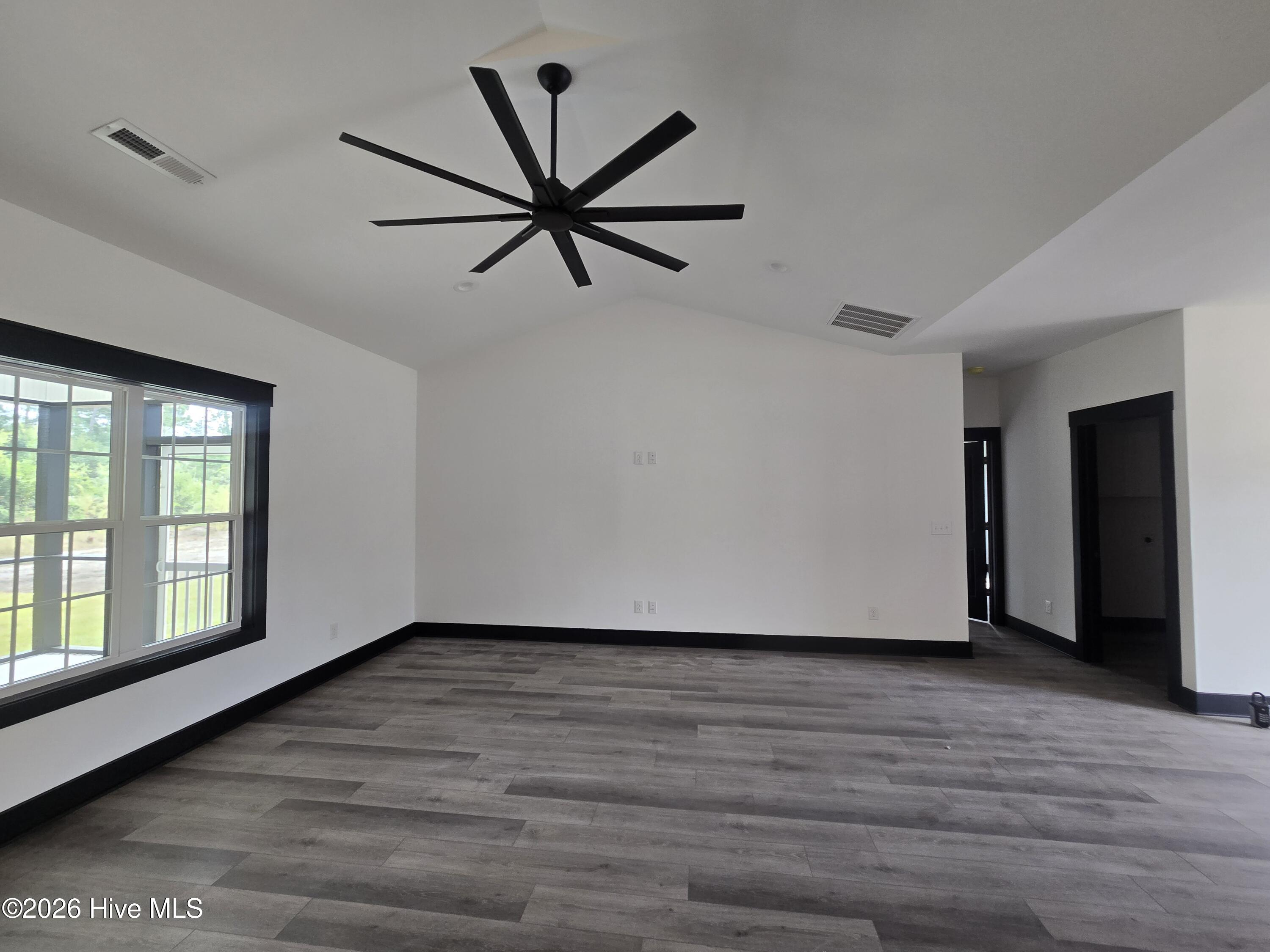 107 Weathersbee Drive Property Photo 6