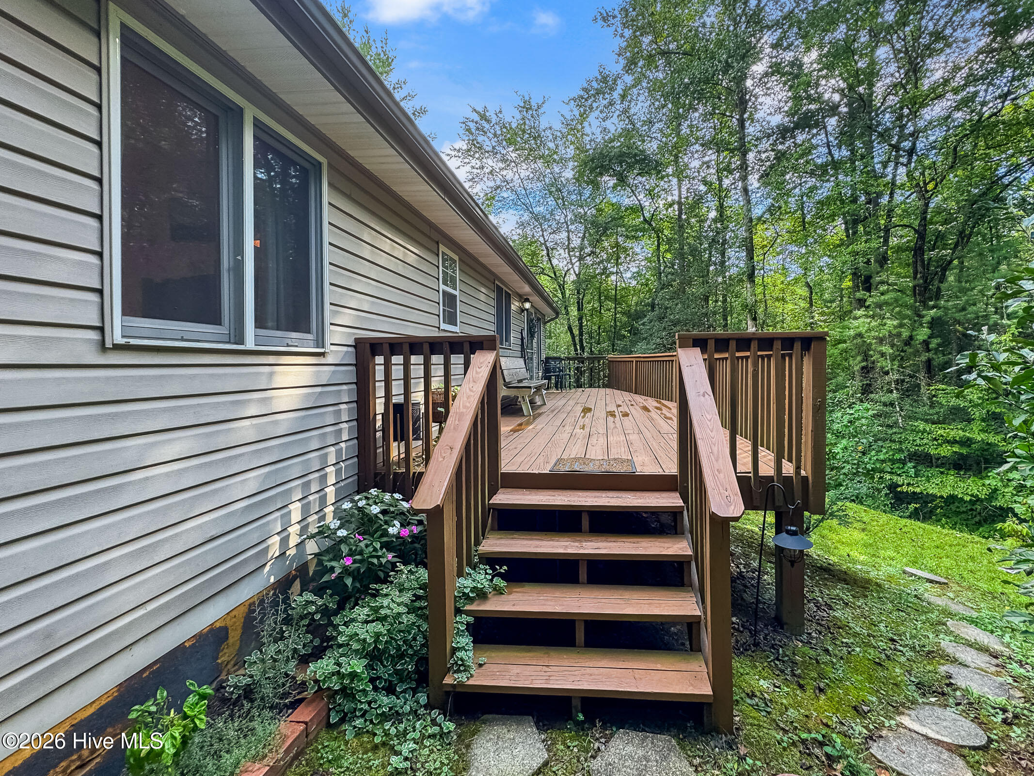 3270 Ebenezer Road Property Photo 5