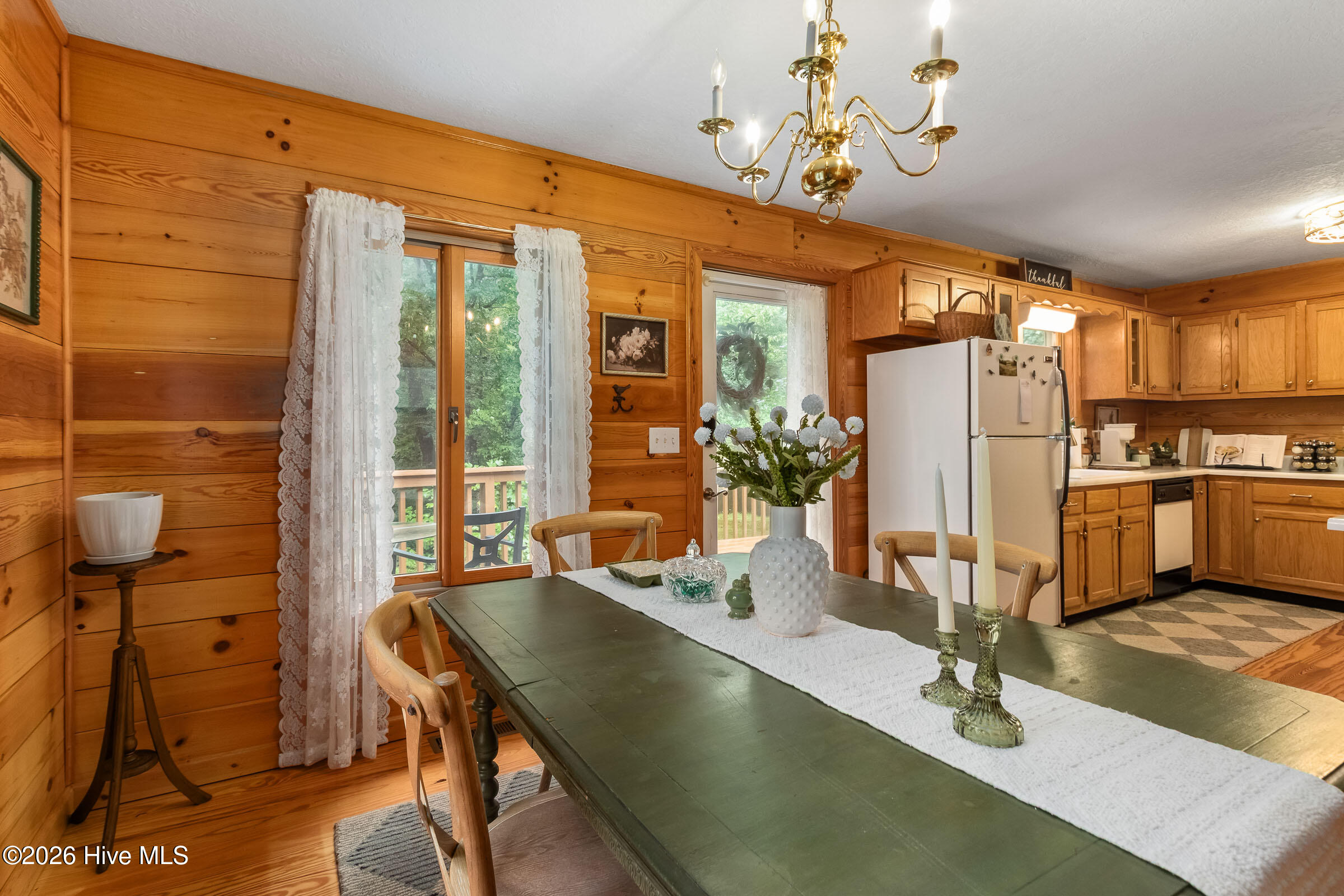 3270 Ebenezer Road Property Photo 13