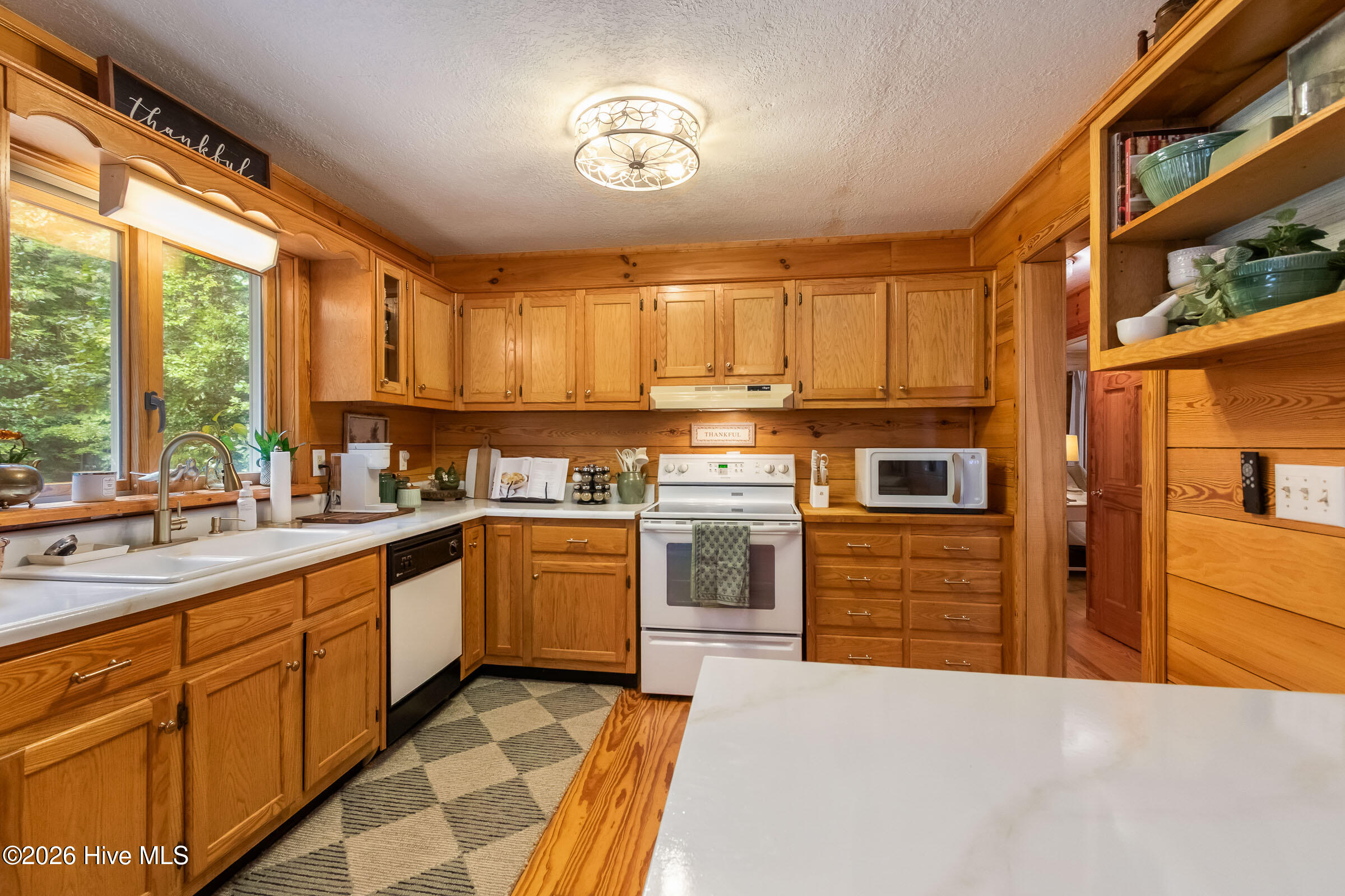 3270 Ebenezer Road Property Photo 15
