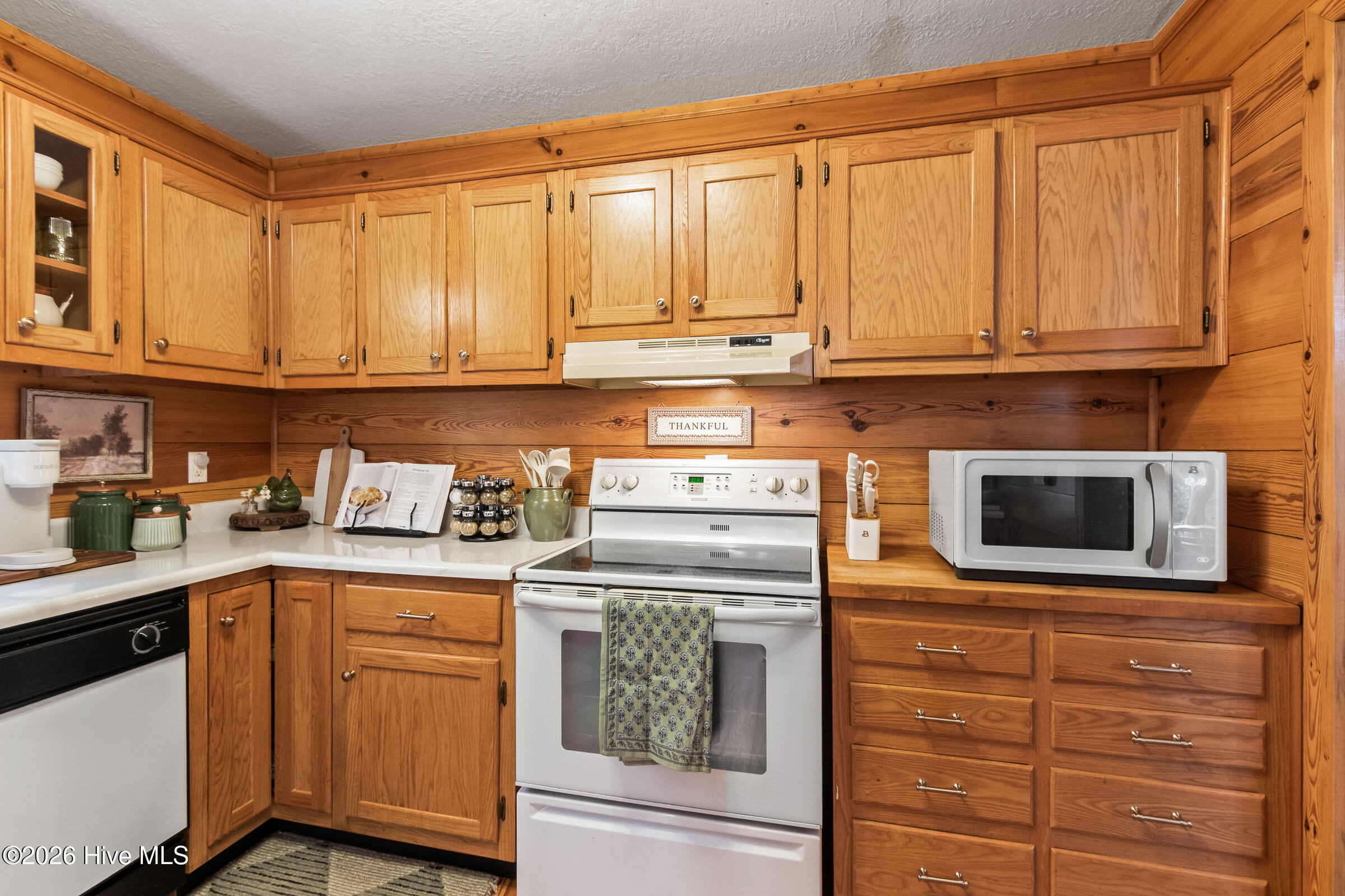 3270 Ebenezer Road Property Photo 17