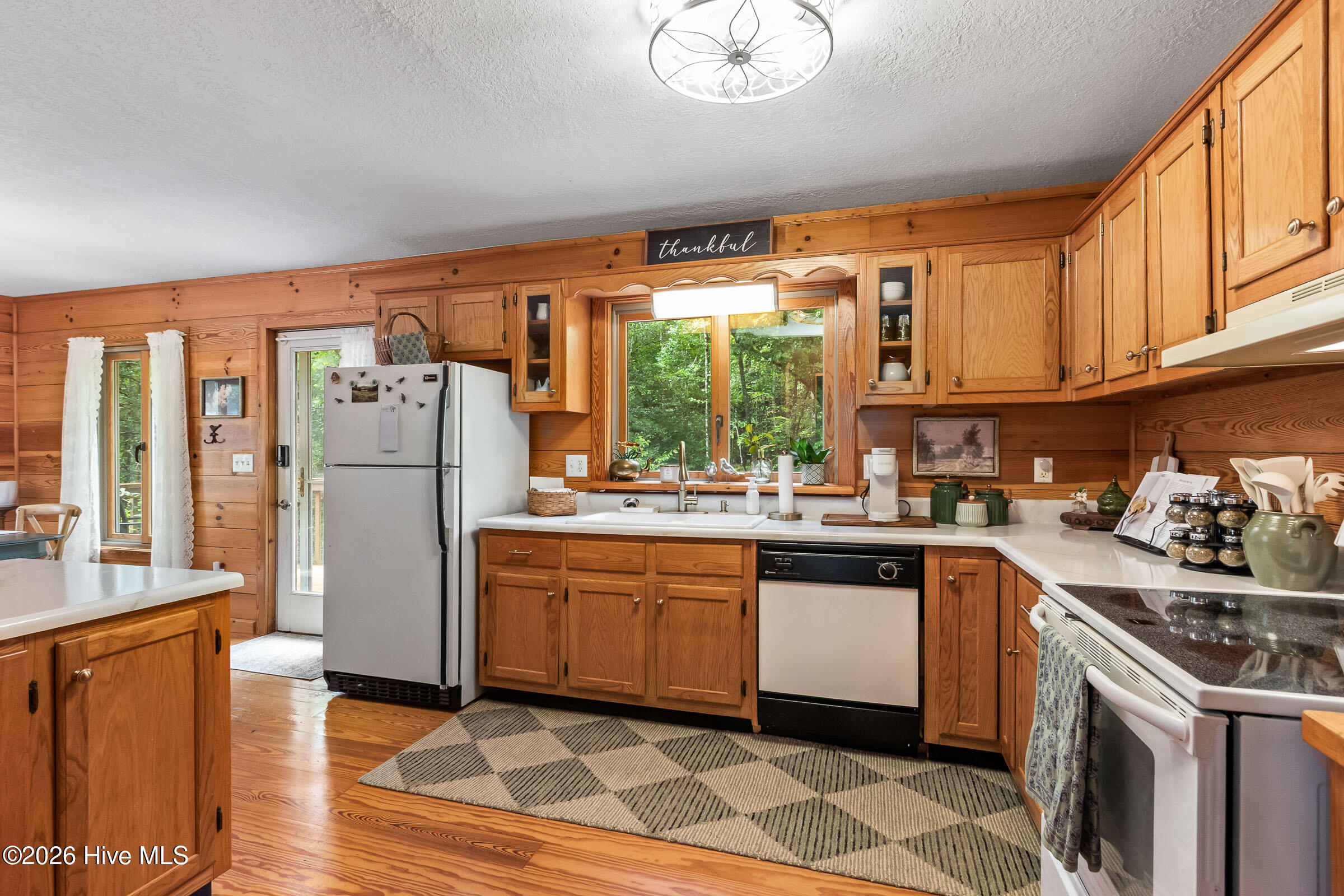3270 Ebenezer Road Property Photo 18