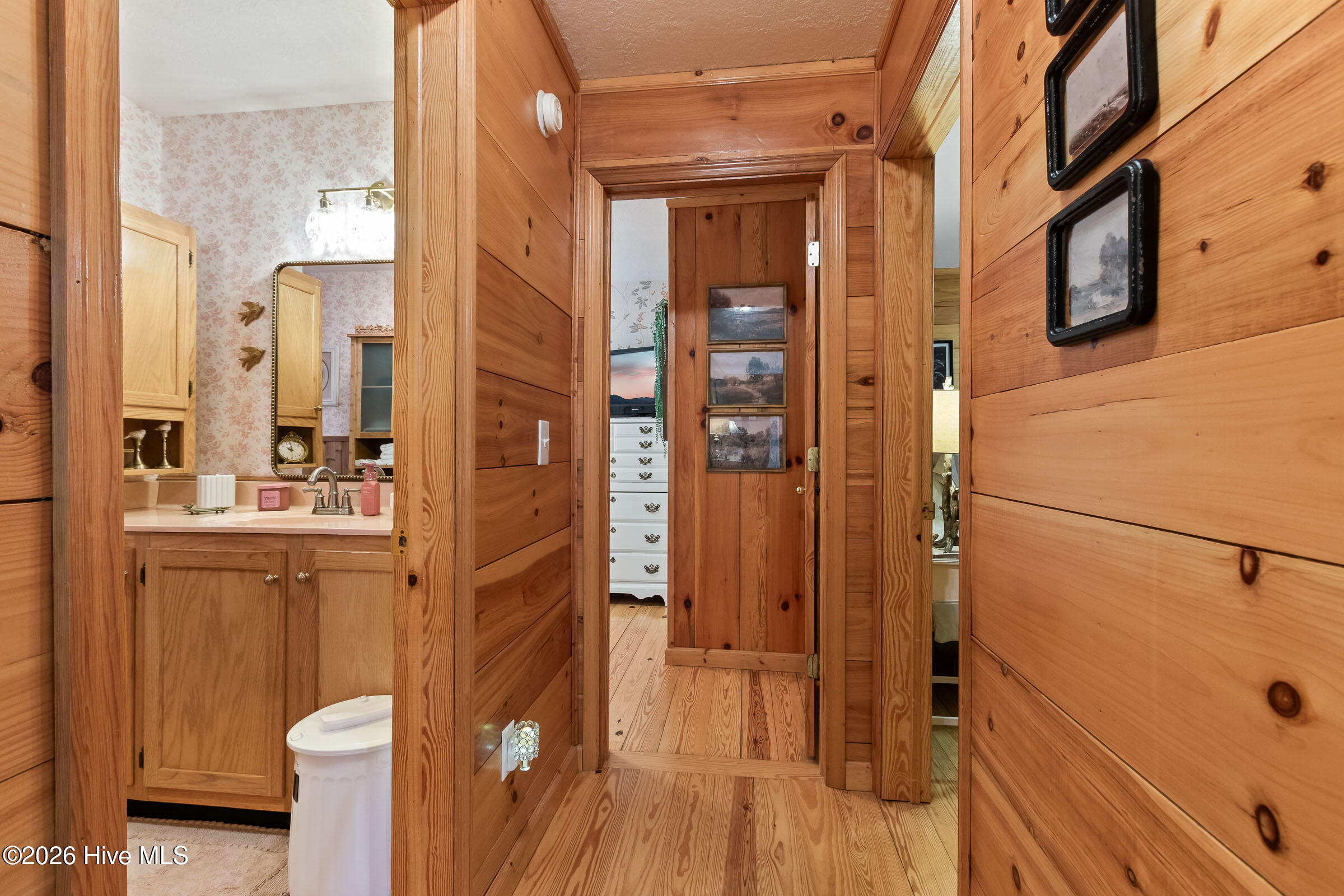3270 Ebenezer Road Property Photo 34