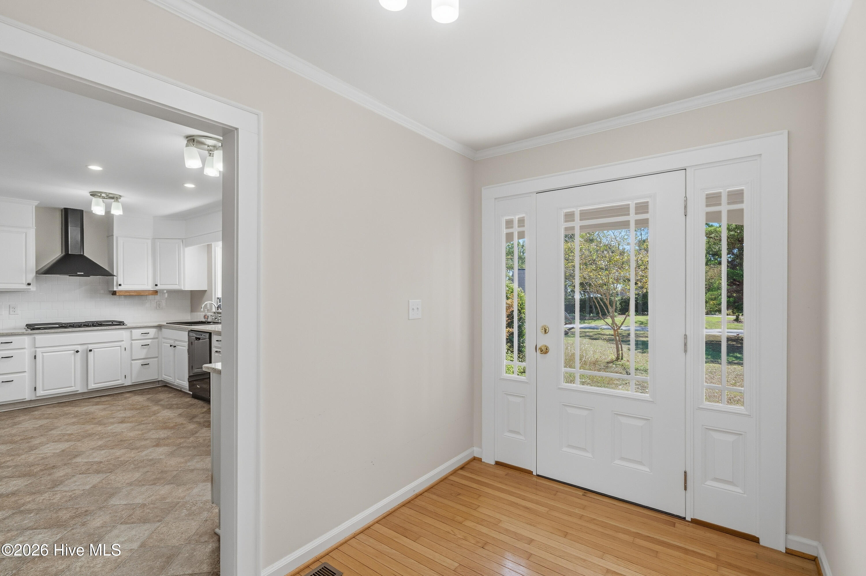 216 Lands End Road Property Photo 6