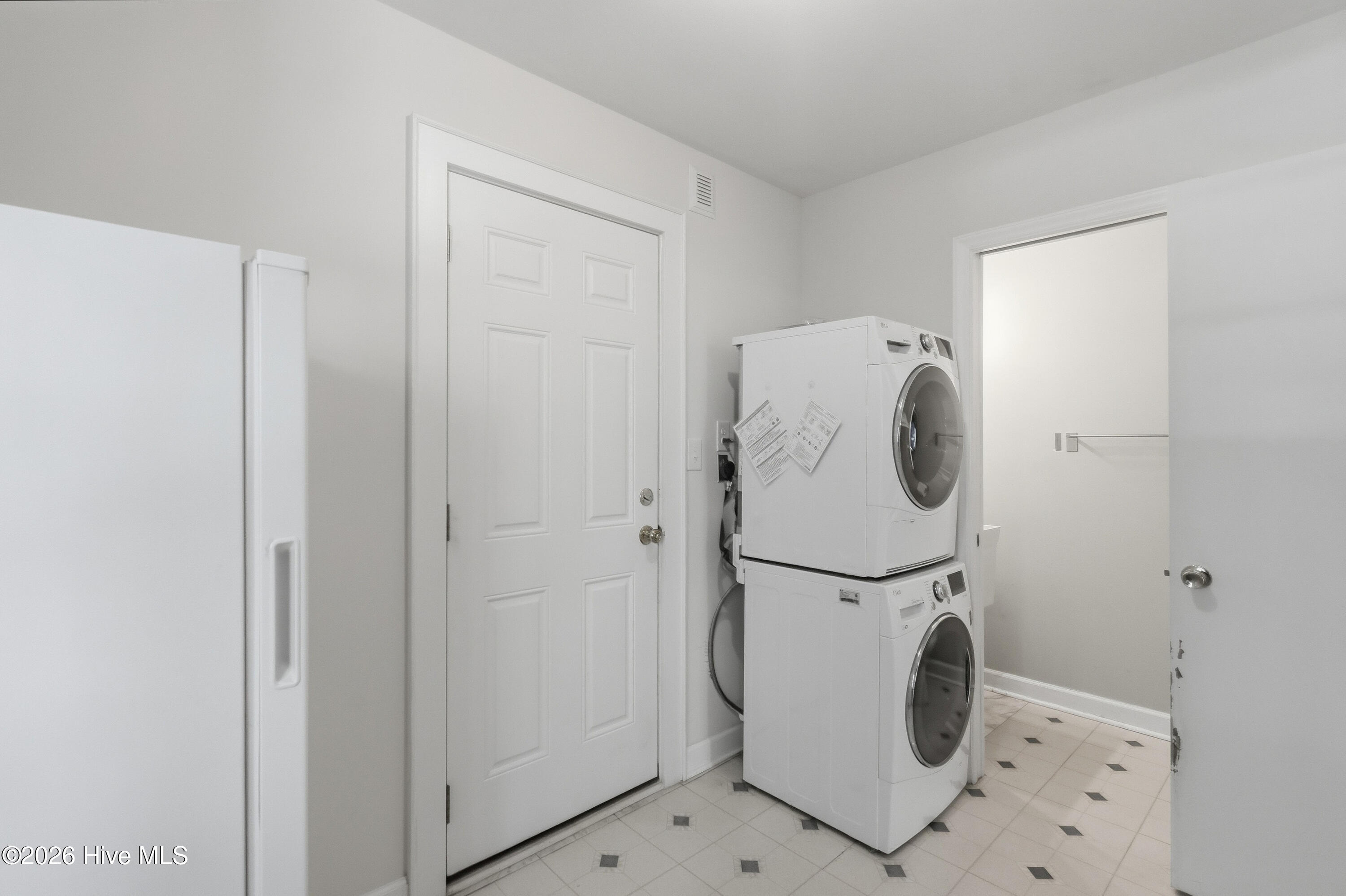 216 Lands End Road Property Photo 30