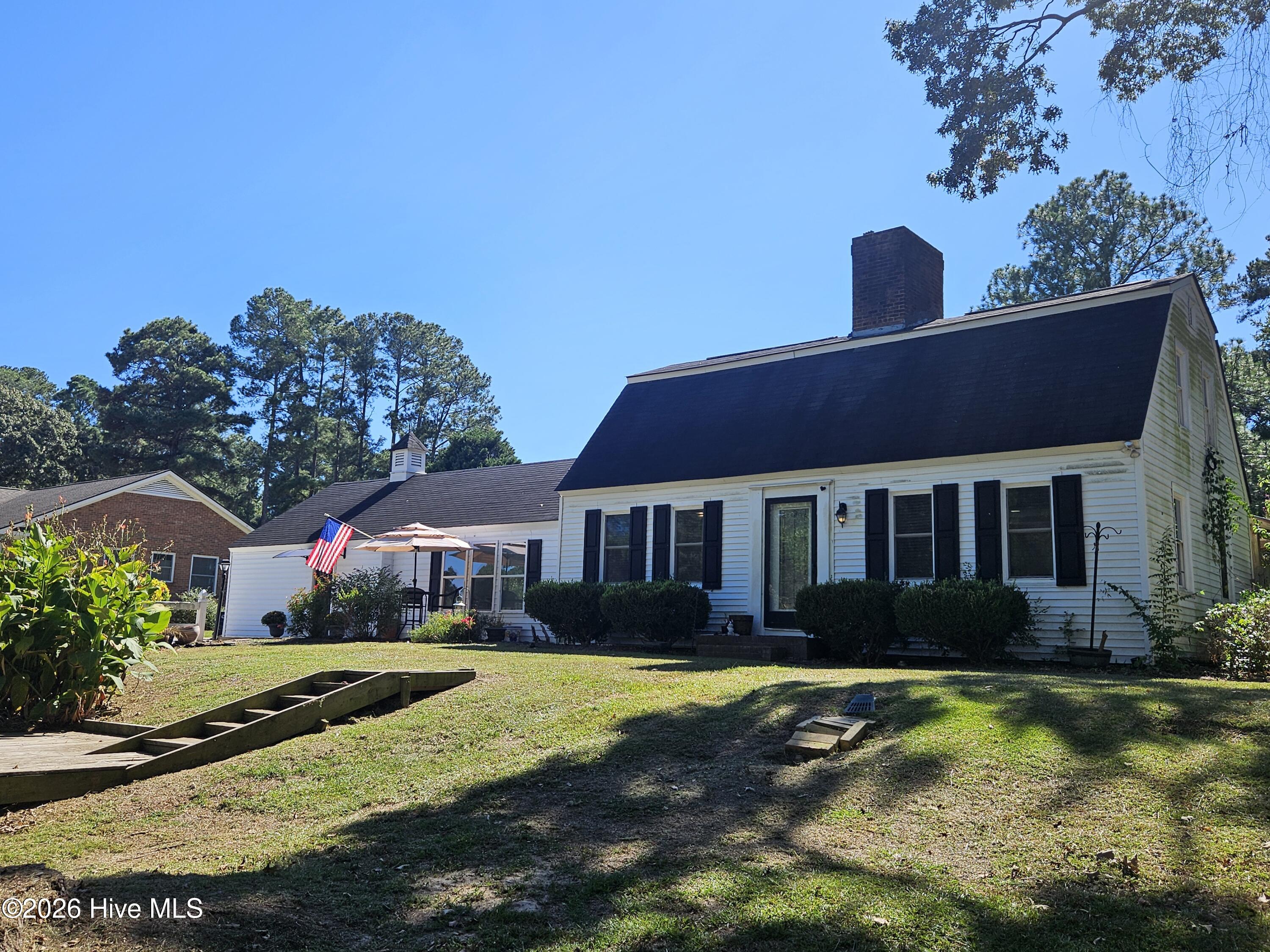 206 Woodland Drive Property Photo 1