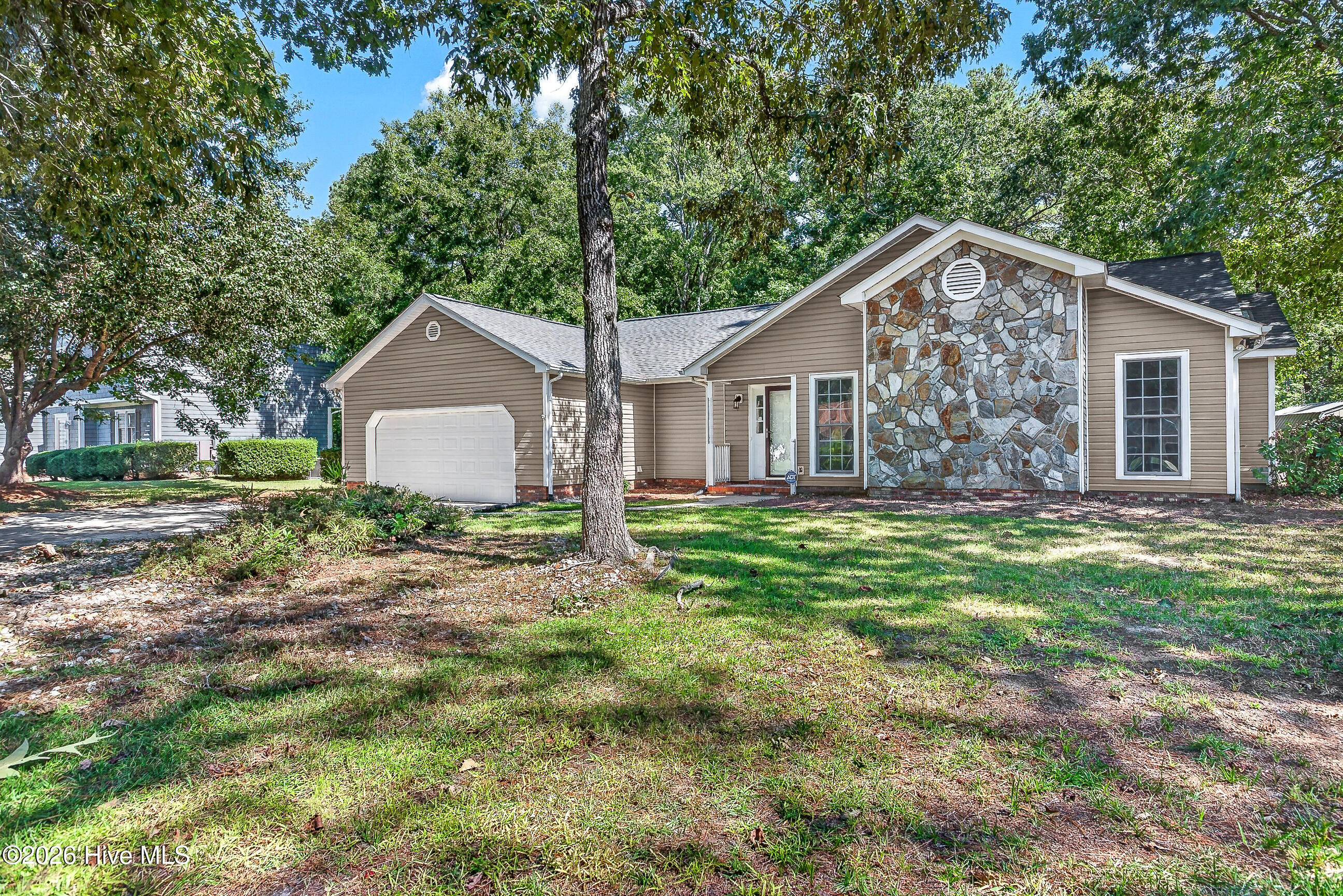 439 Candlewood Drive Property Photo 2