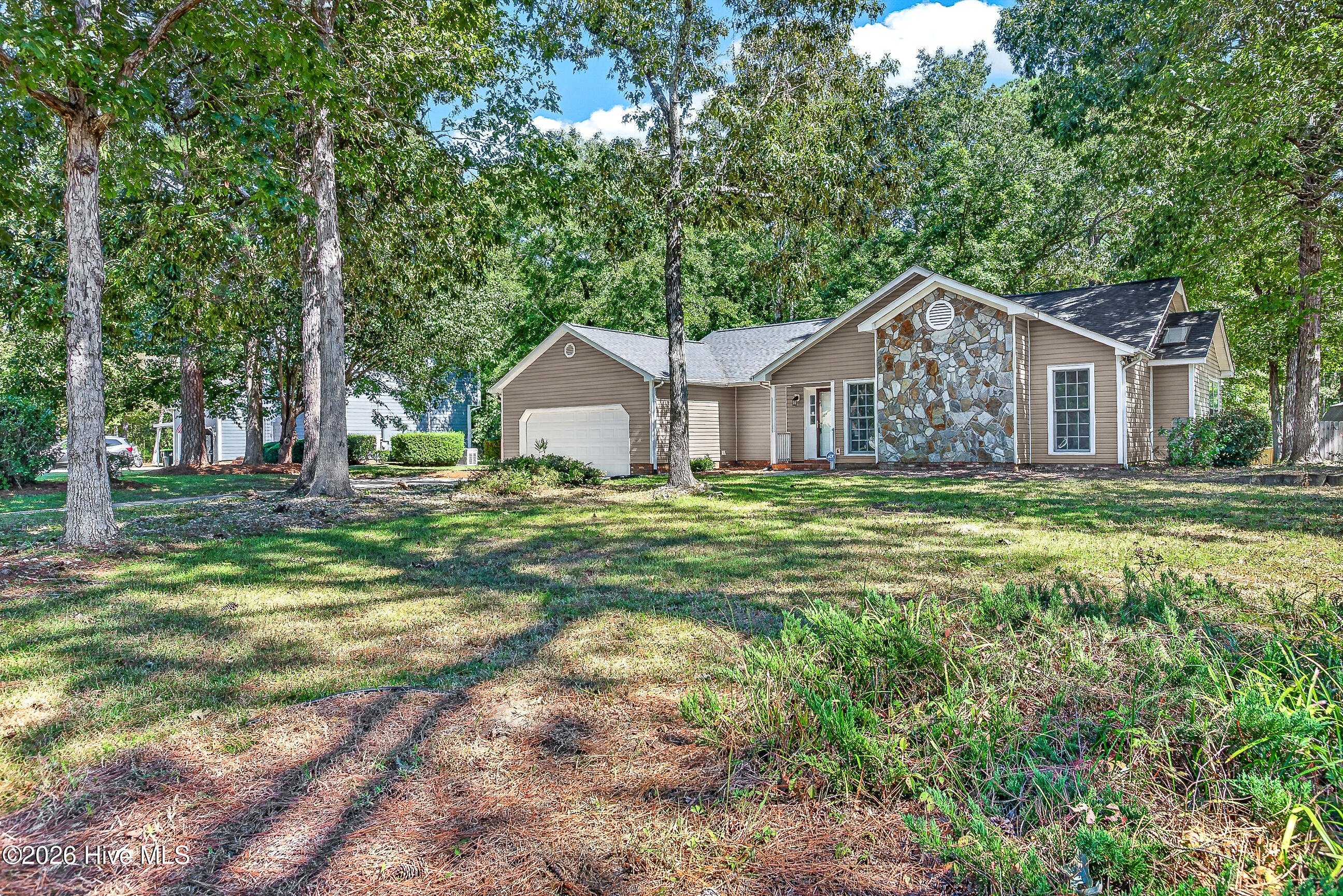 439 Candlewood Drive Property Photo 3