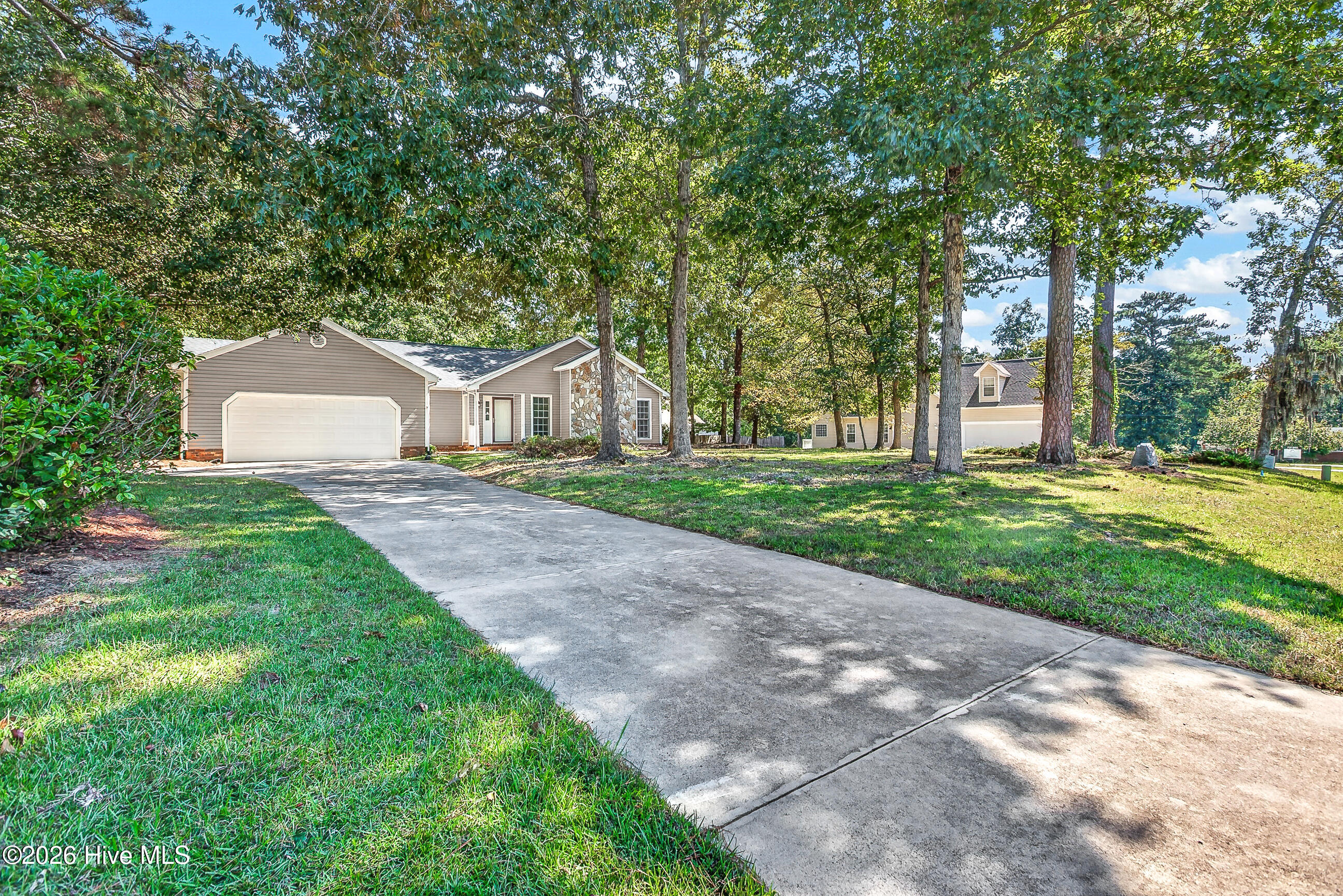439 Candlewood Drive Property Photo 5