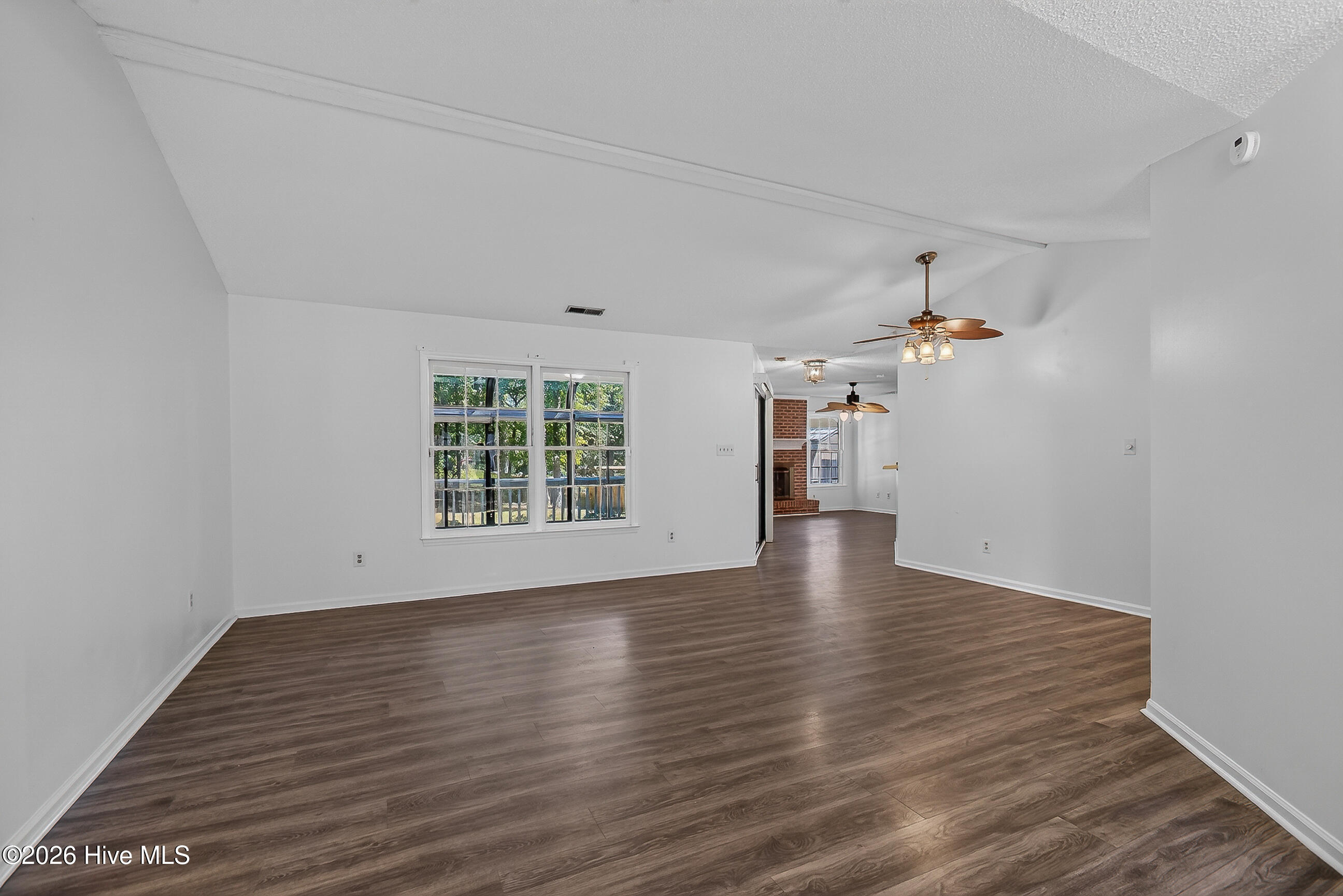 439 Candlewood Drive Property Photo 7