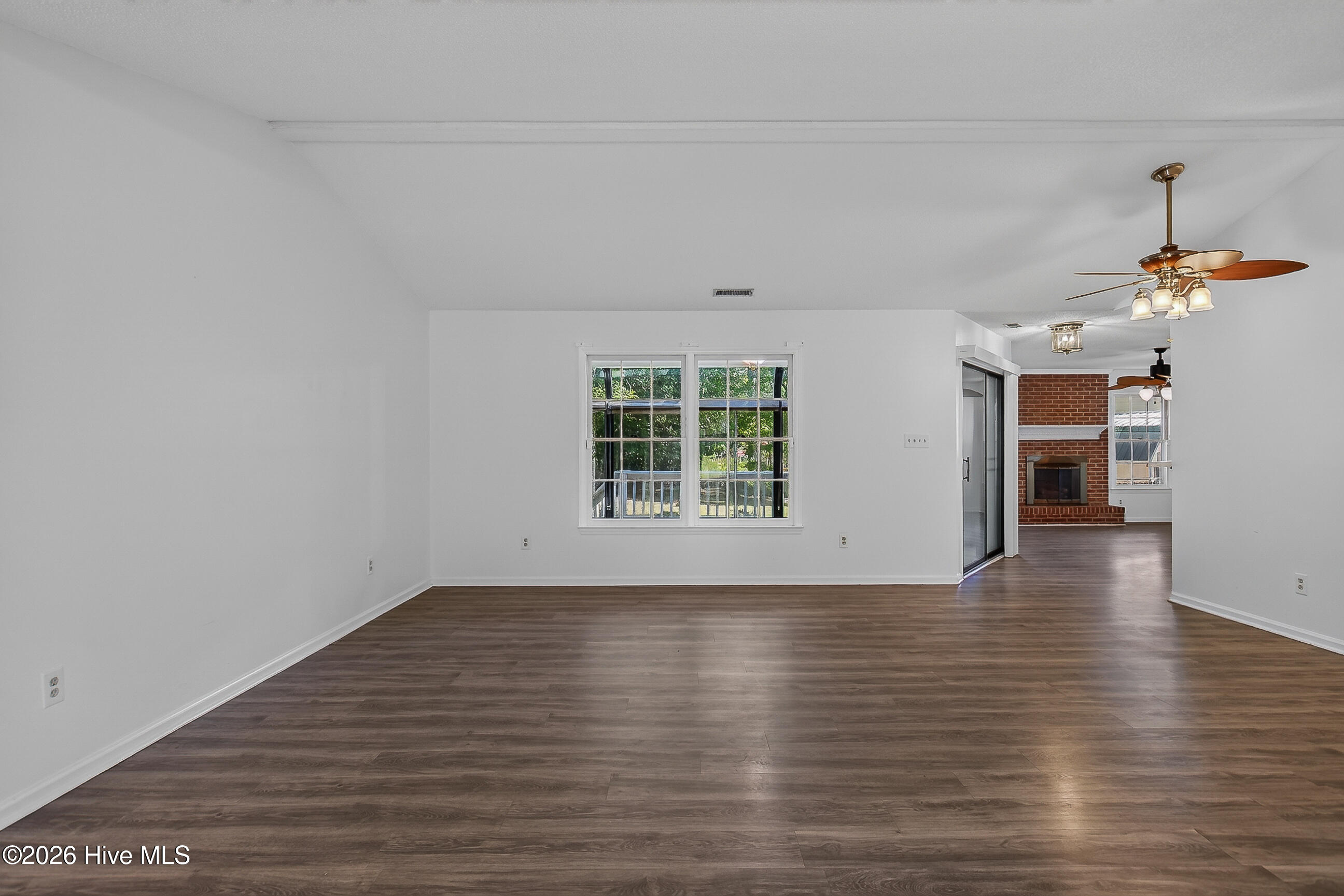 439 Candlewood Drive Property Photo 8