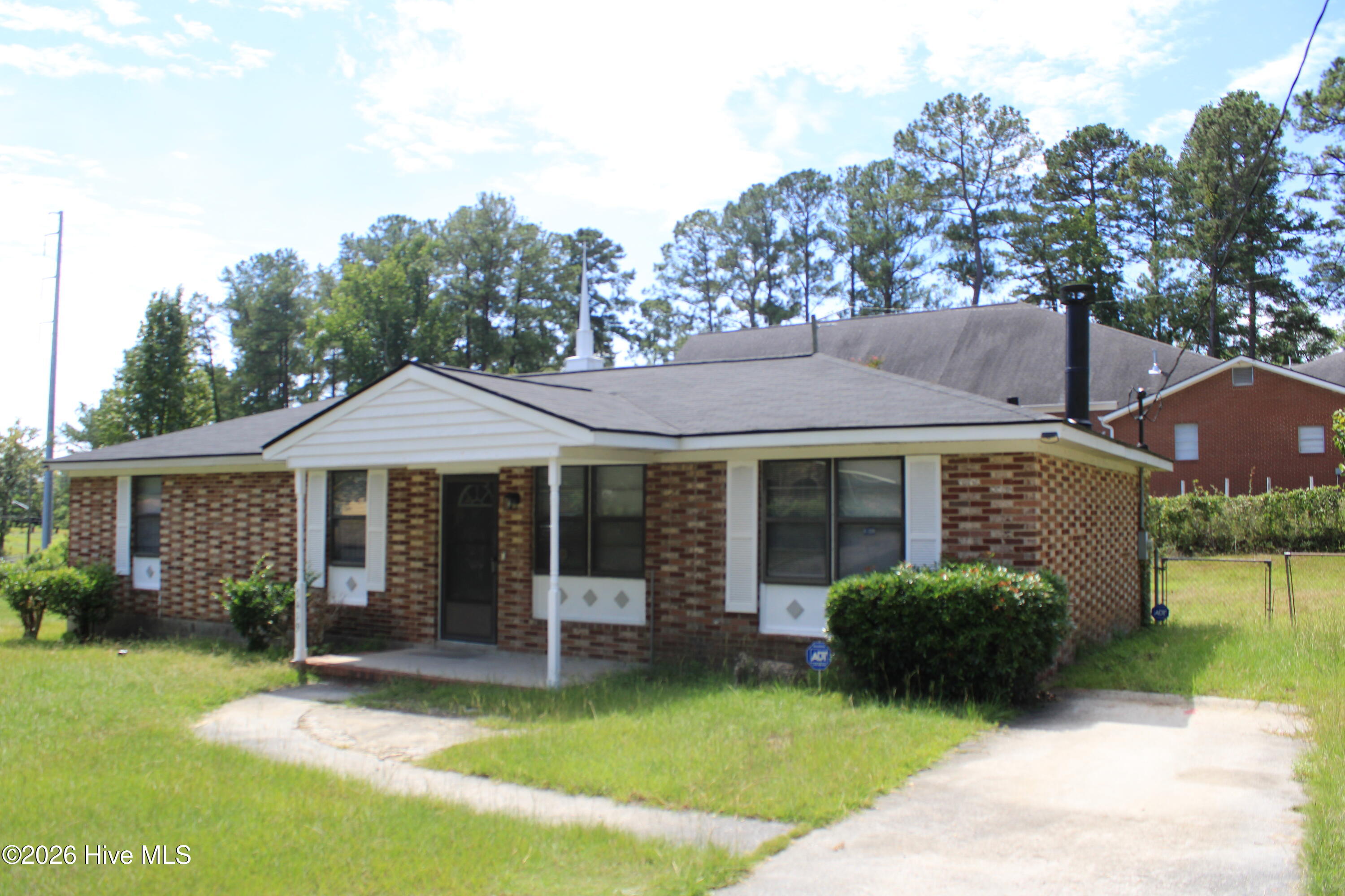 3419 Lucie Street Property Photo 2