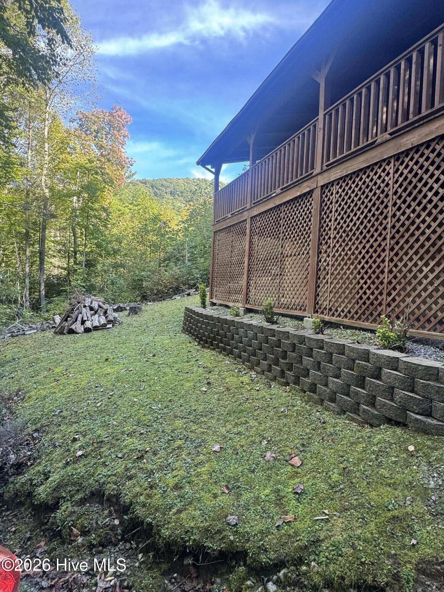 889 Wagon Train Road Property Photo 6