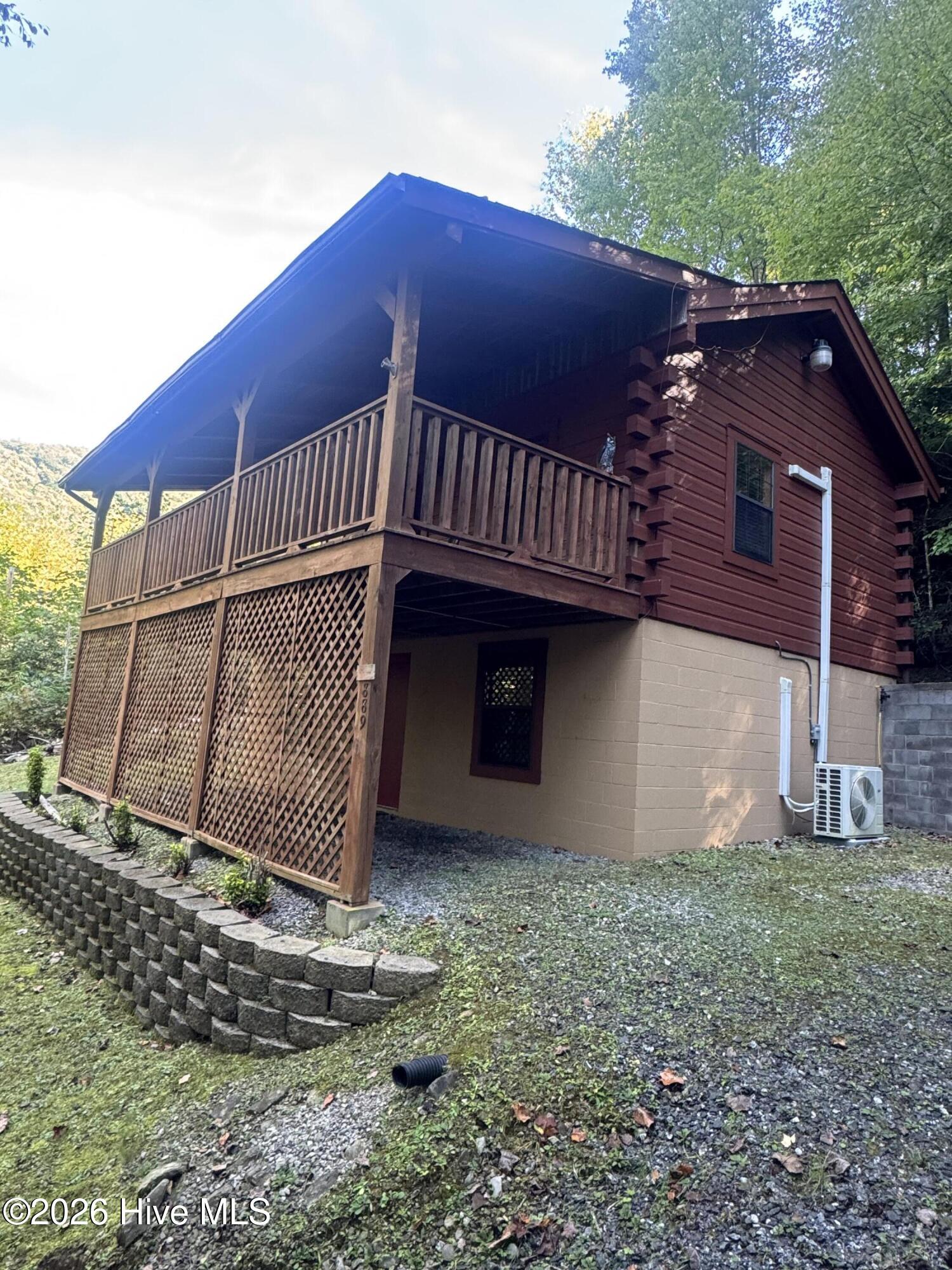889 Wagon Train Road Property Photo 9