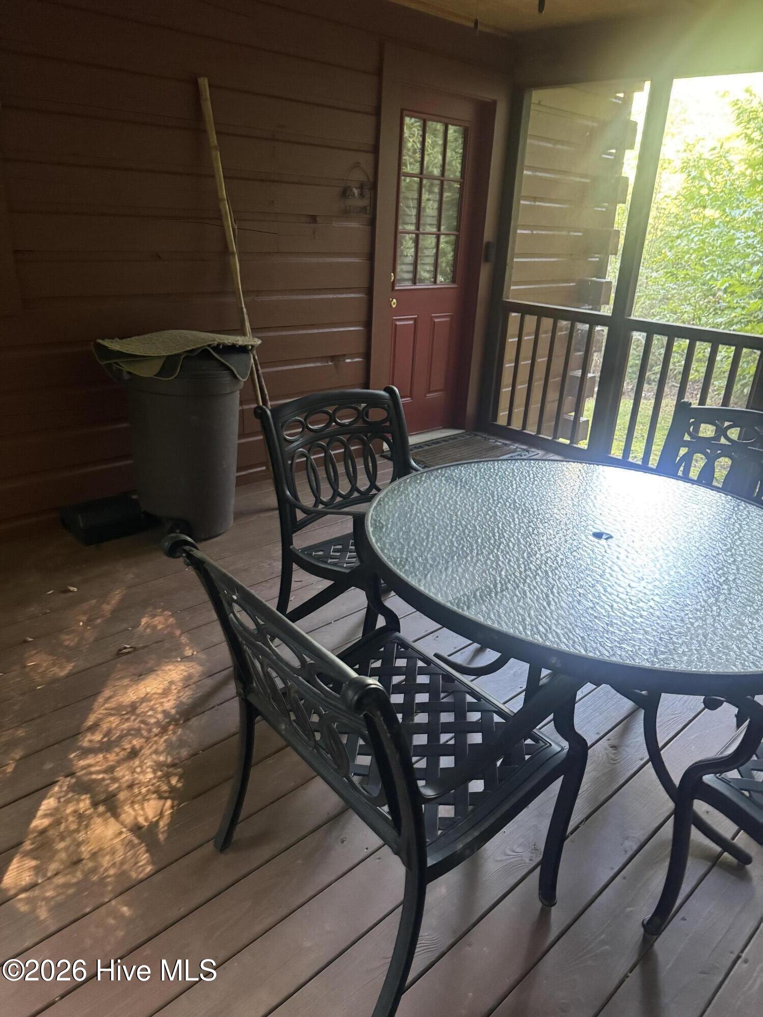 889 Wagon Train Road Property Photo 28