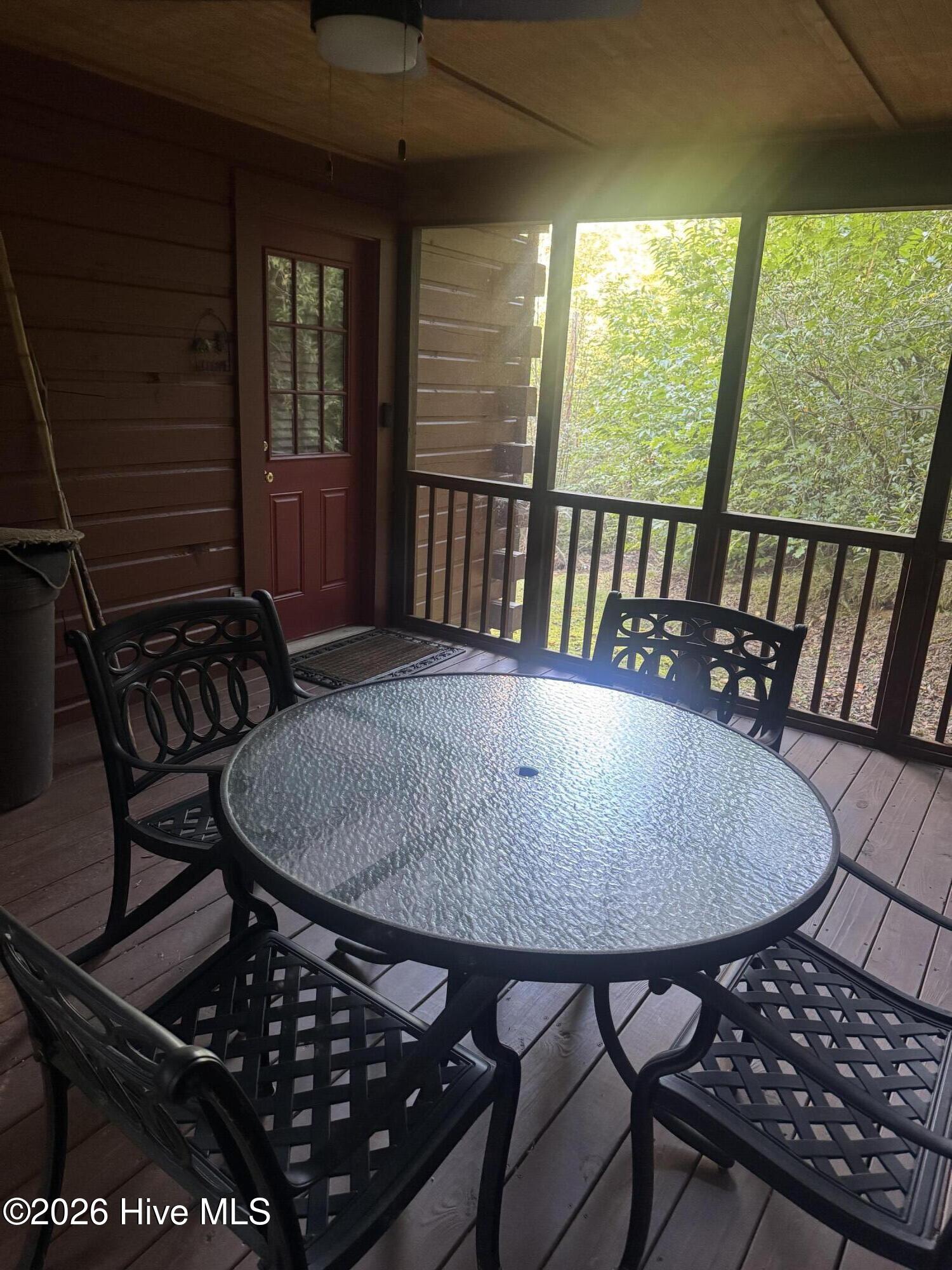 889 Wagon Train Road Property Photo 29