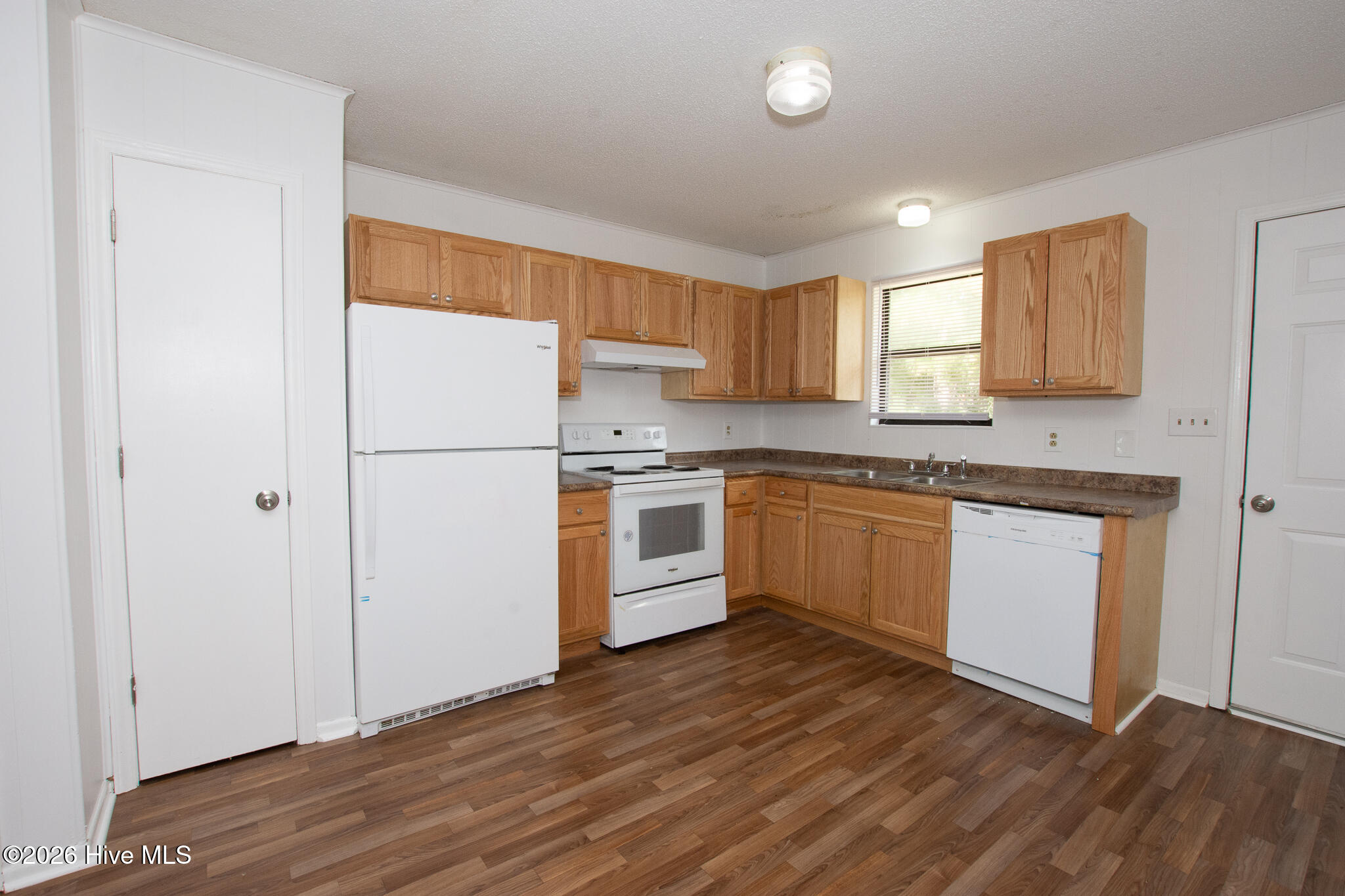 104 Ravenwood Drive D Property Photo 6