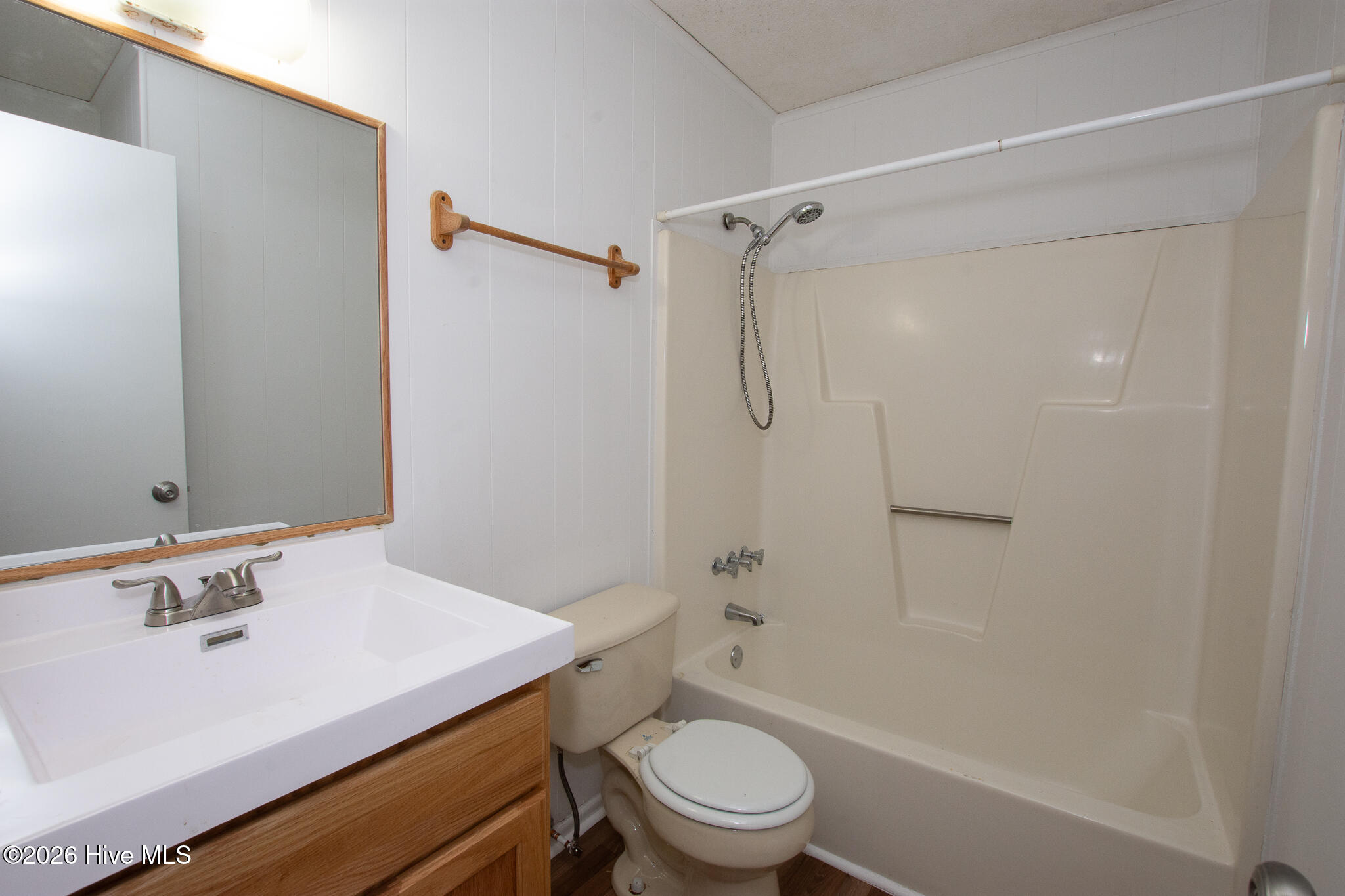 104 Ravenwood Drive D Property Photo 11