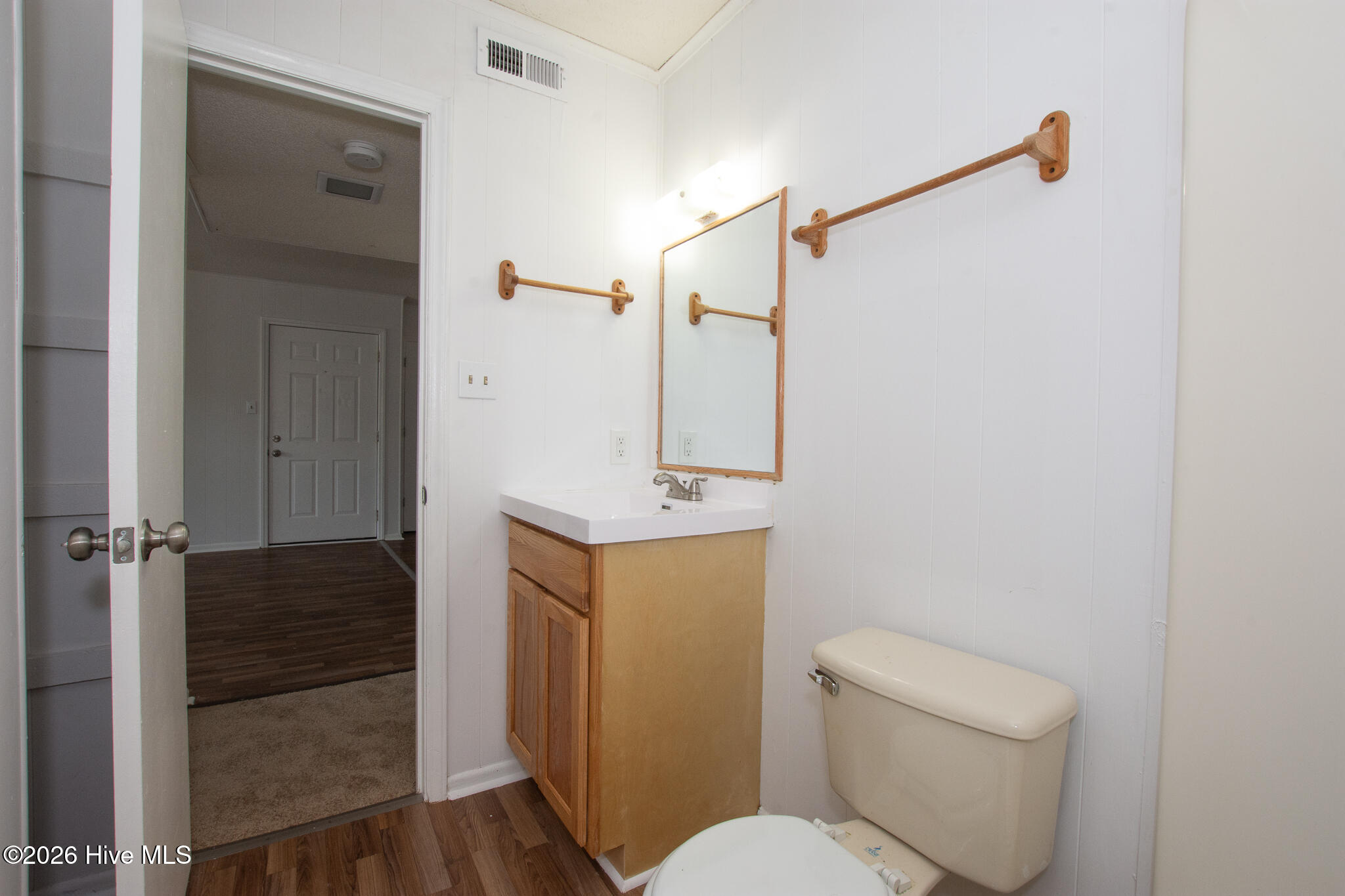104 Ravenwood Drive D Property Photo 12
