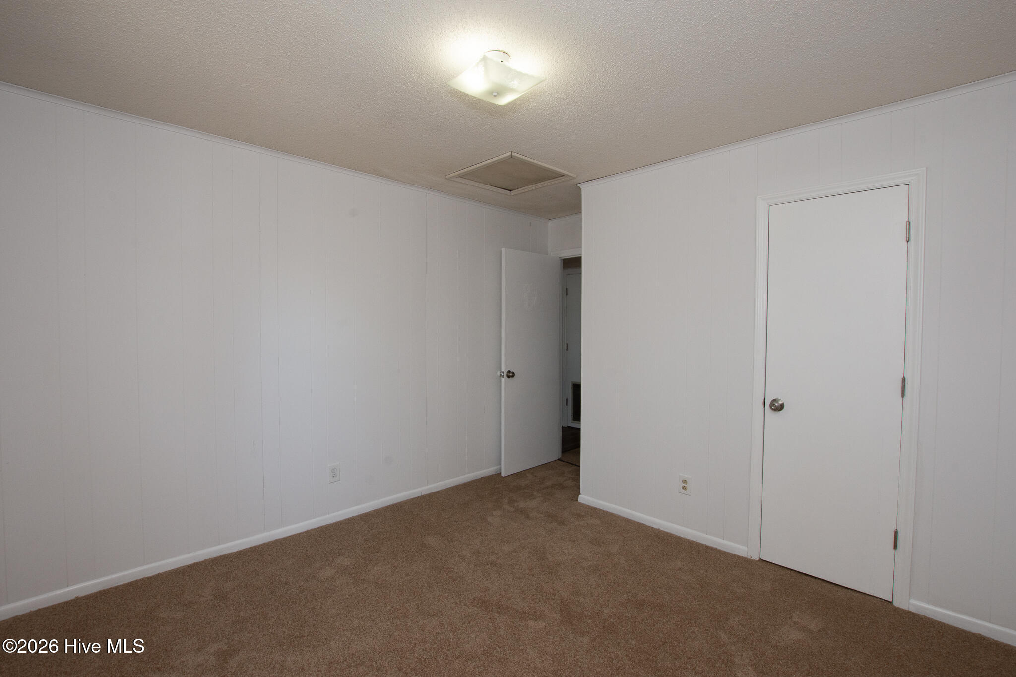 104 Ravenwood Drive D Property Photo 15